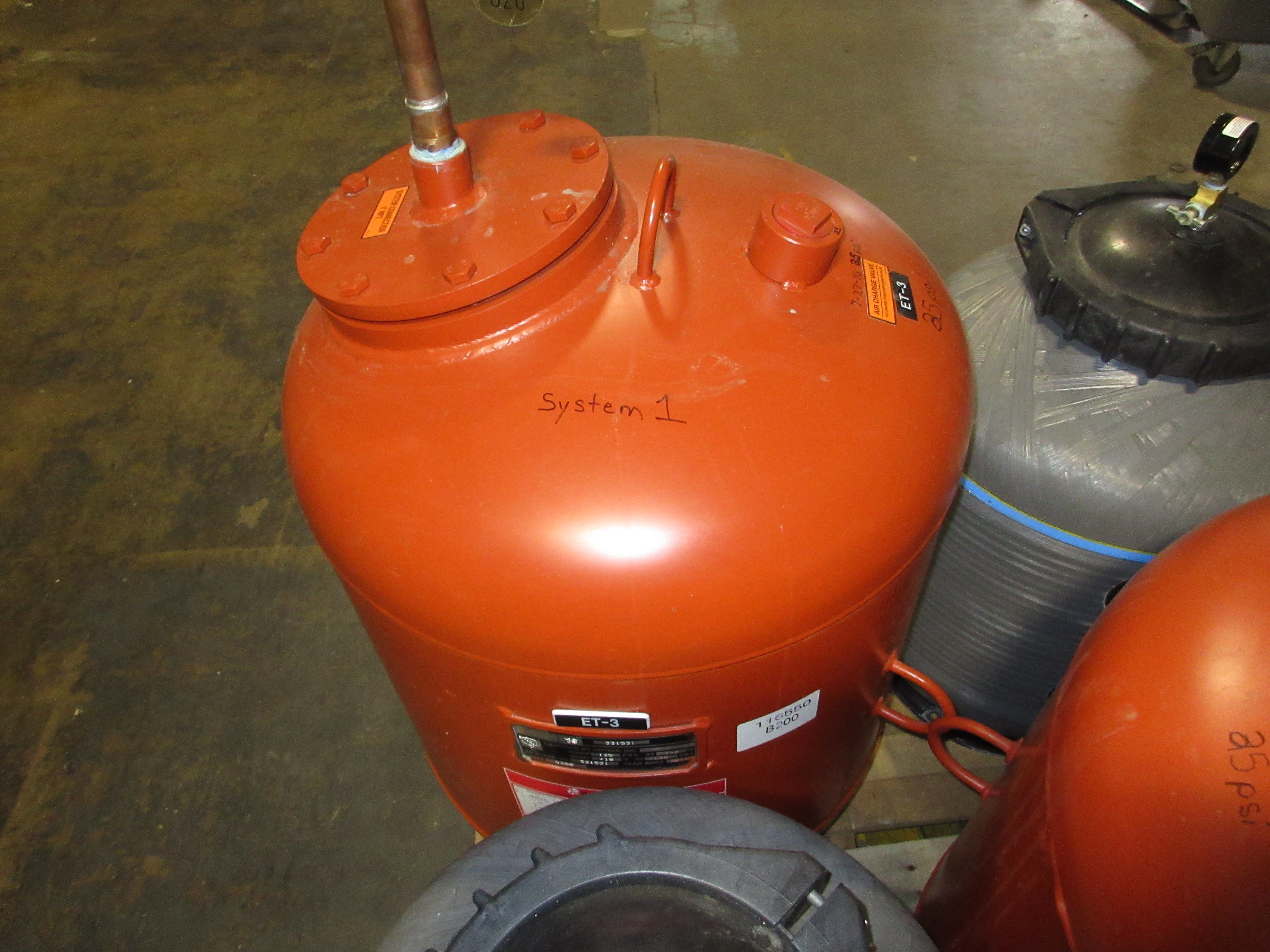 Bell & Gossett Pressured Expansion Tank B200 53 Gallons ASME rated 125PSI Max