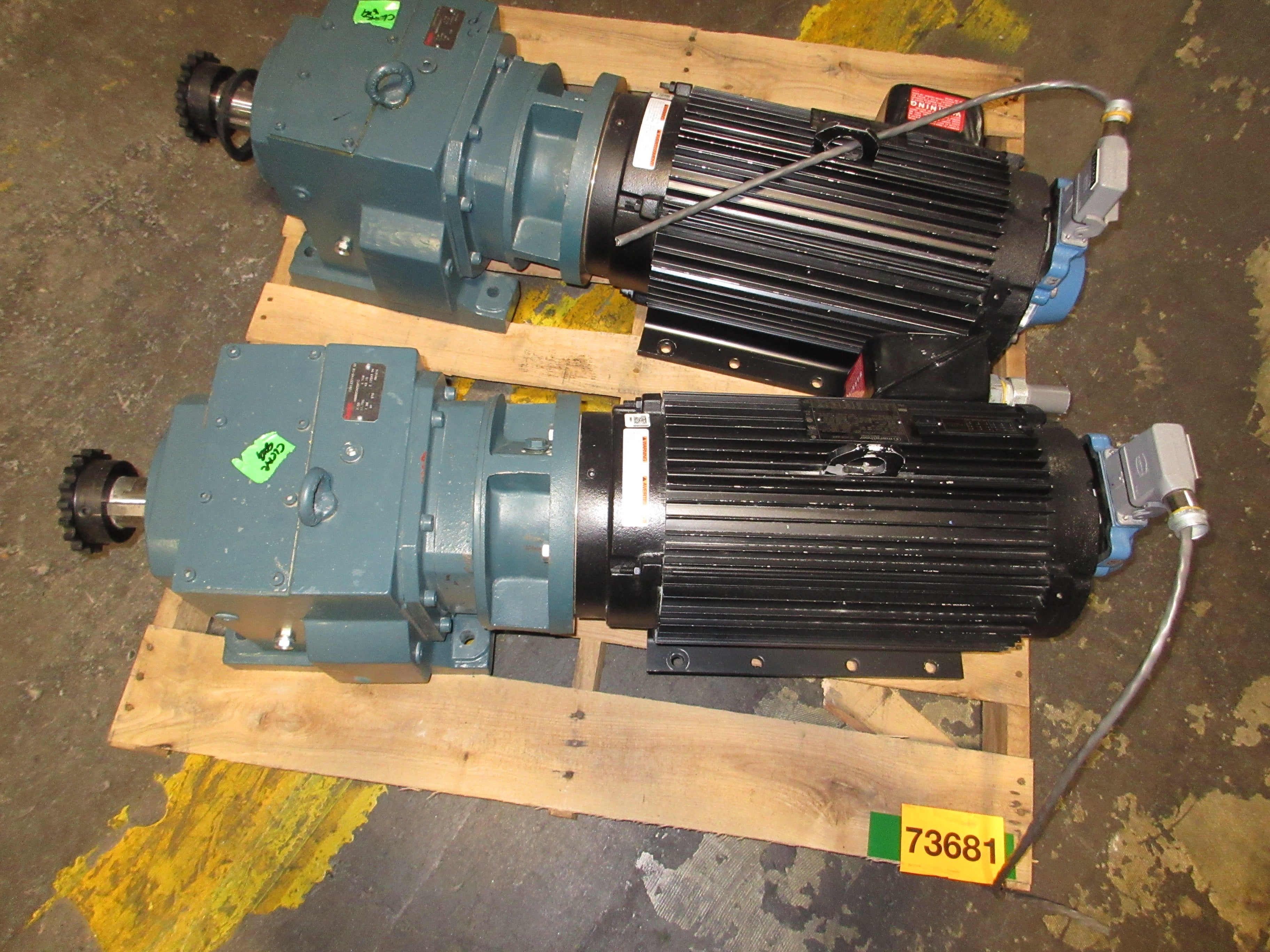 Dodge/Marathon Gearmotor HB882CN250TC/Y549 15 HP 230/460V 40/20A Ratio 7.59 Used