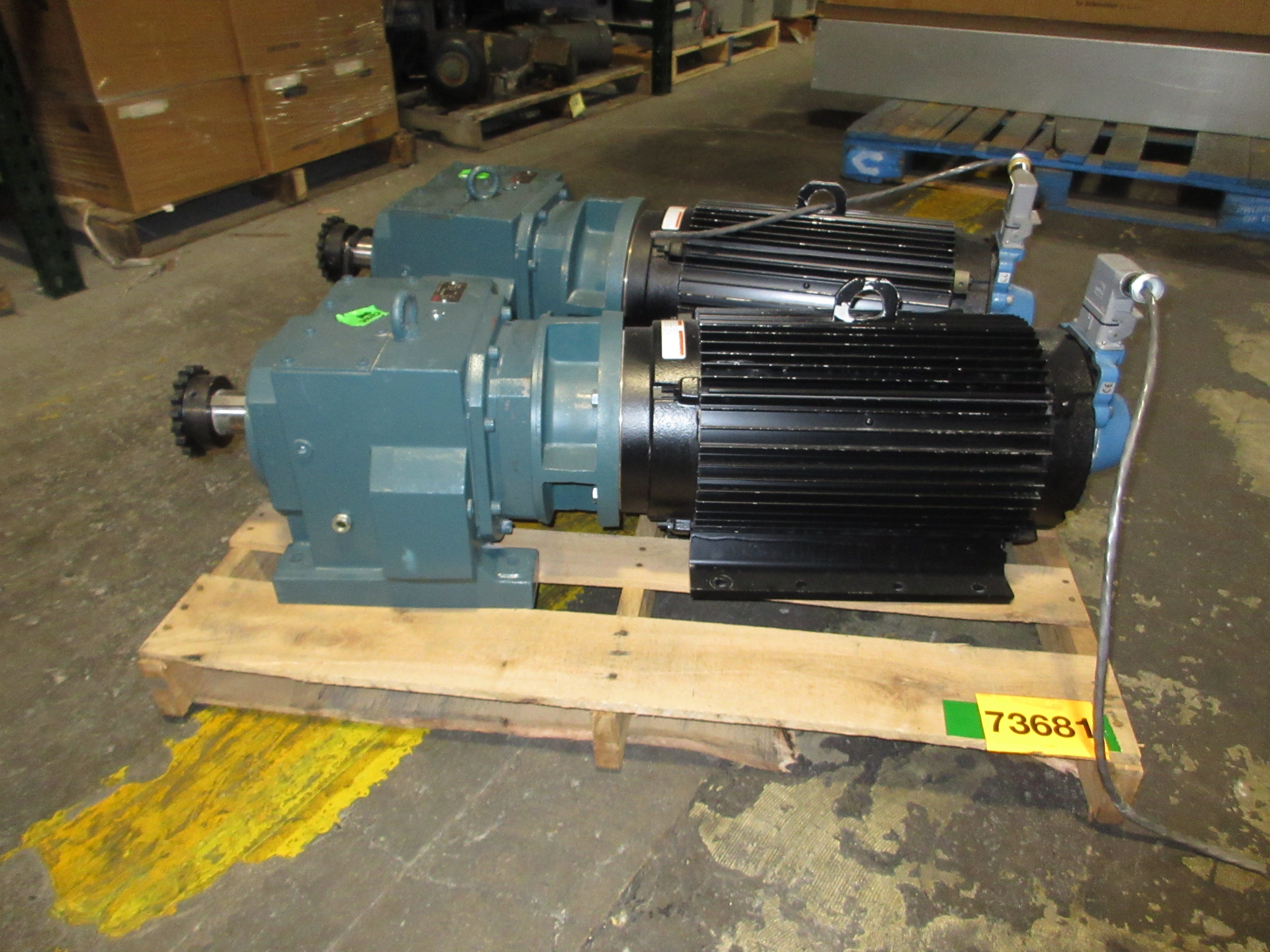 Dodge/Marathon Gearmotor HB882CN250TC/Y549 15 HP 230/460V 40/20A Ratio 7.59 Used