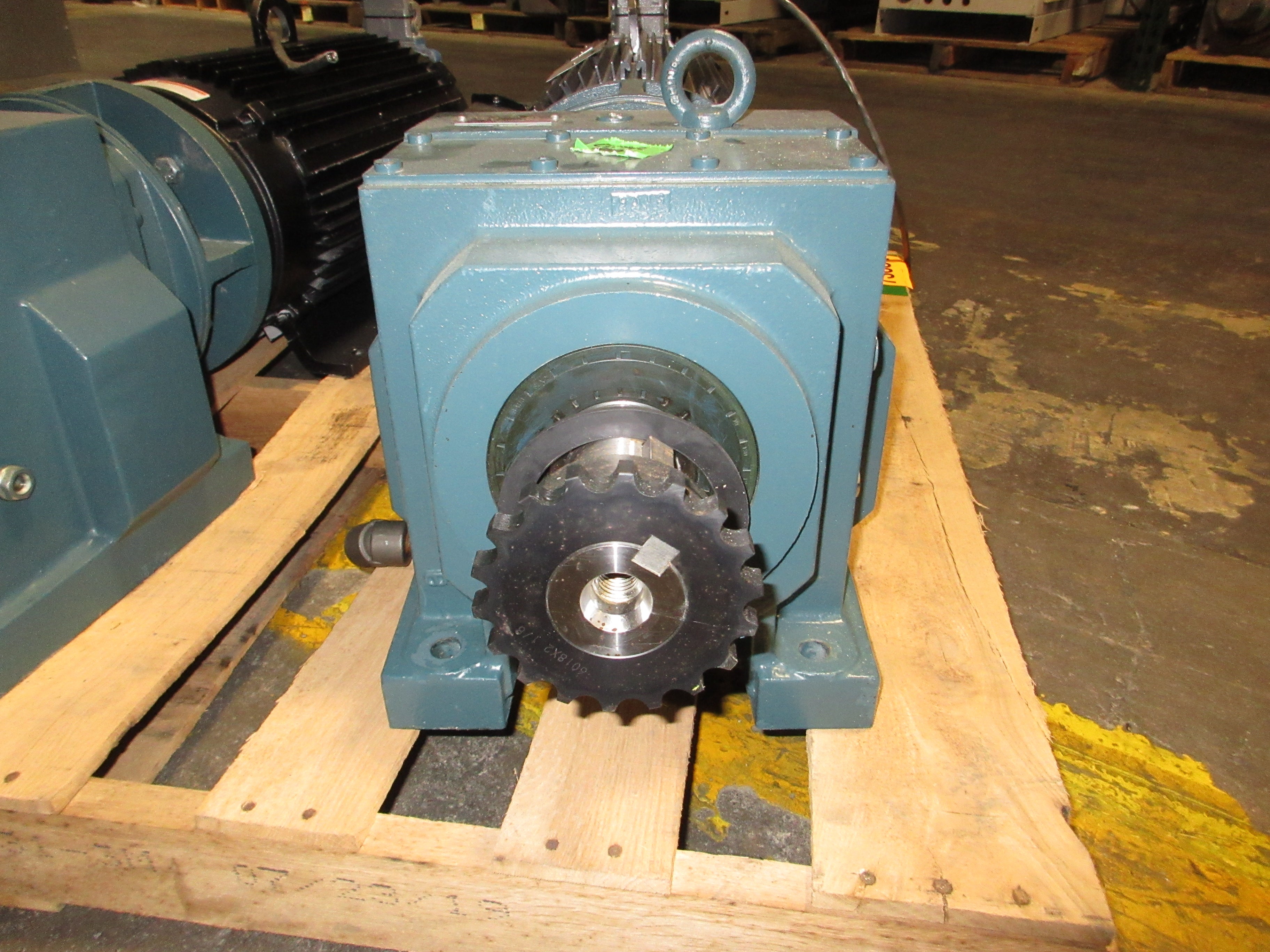 Dodge/Marathon Gearmotor HB882CN250TC/Y549 15 HP 230/460V 40/20A Ratio 7.59 Used