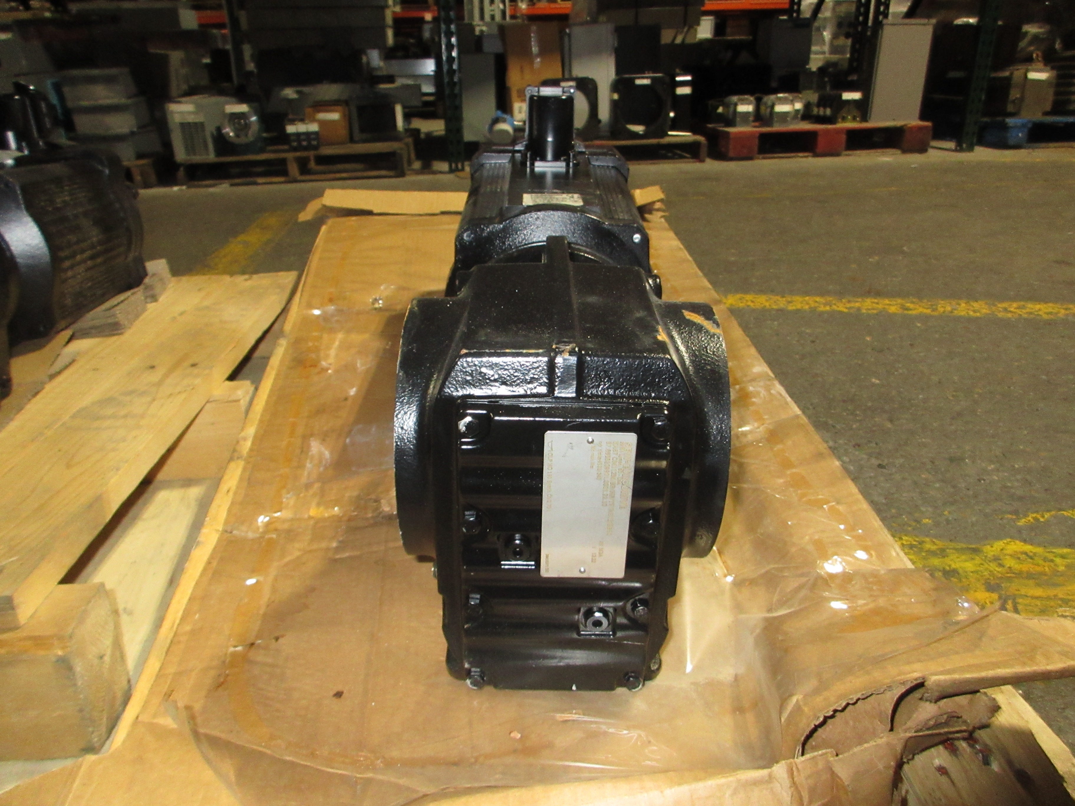 Sew-Eurodrive Servo Gearmotor KA67 CM112M/BR/HR/TF/RH1L/SB50 400V 0-4500RPM Used