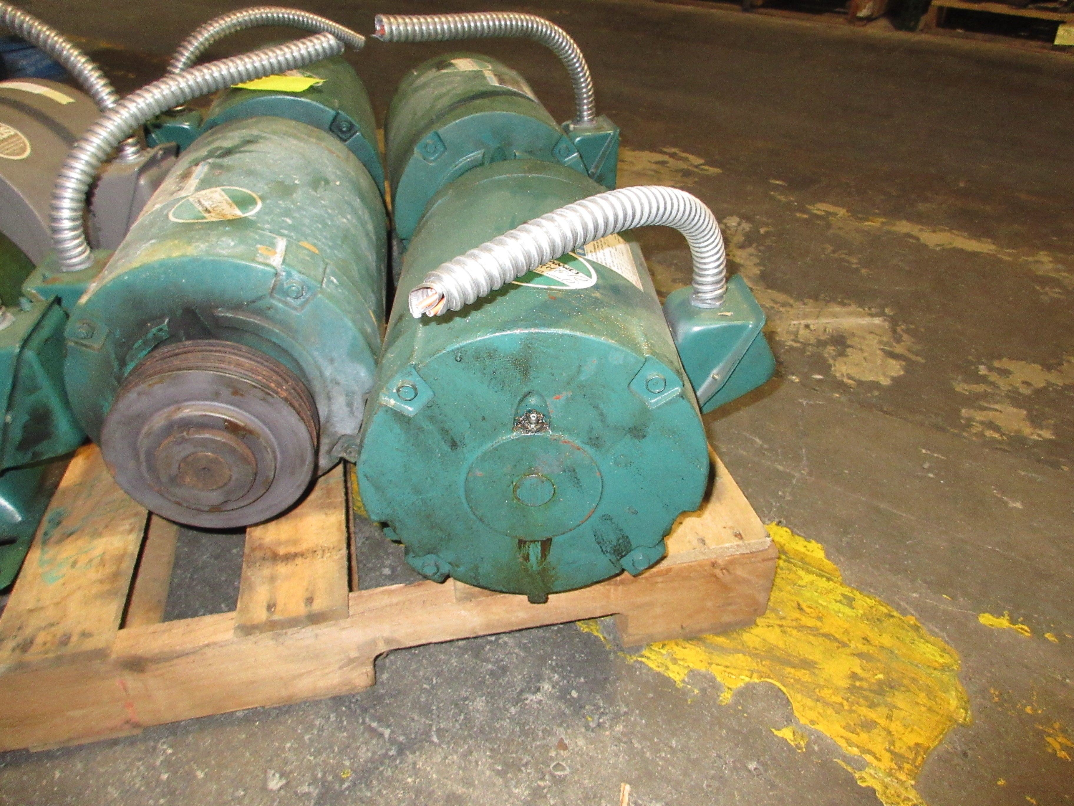 Marathon Electric Motor E720 7.5HP 1800RPM 230/460V 19.2/9.6A 3Ph 60Hz Used
