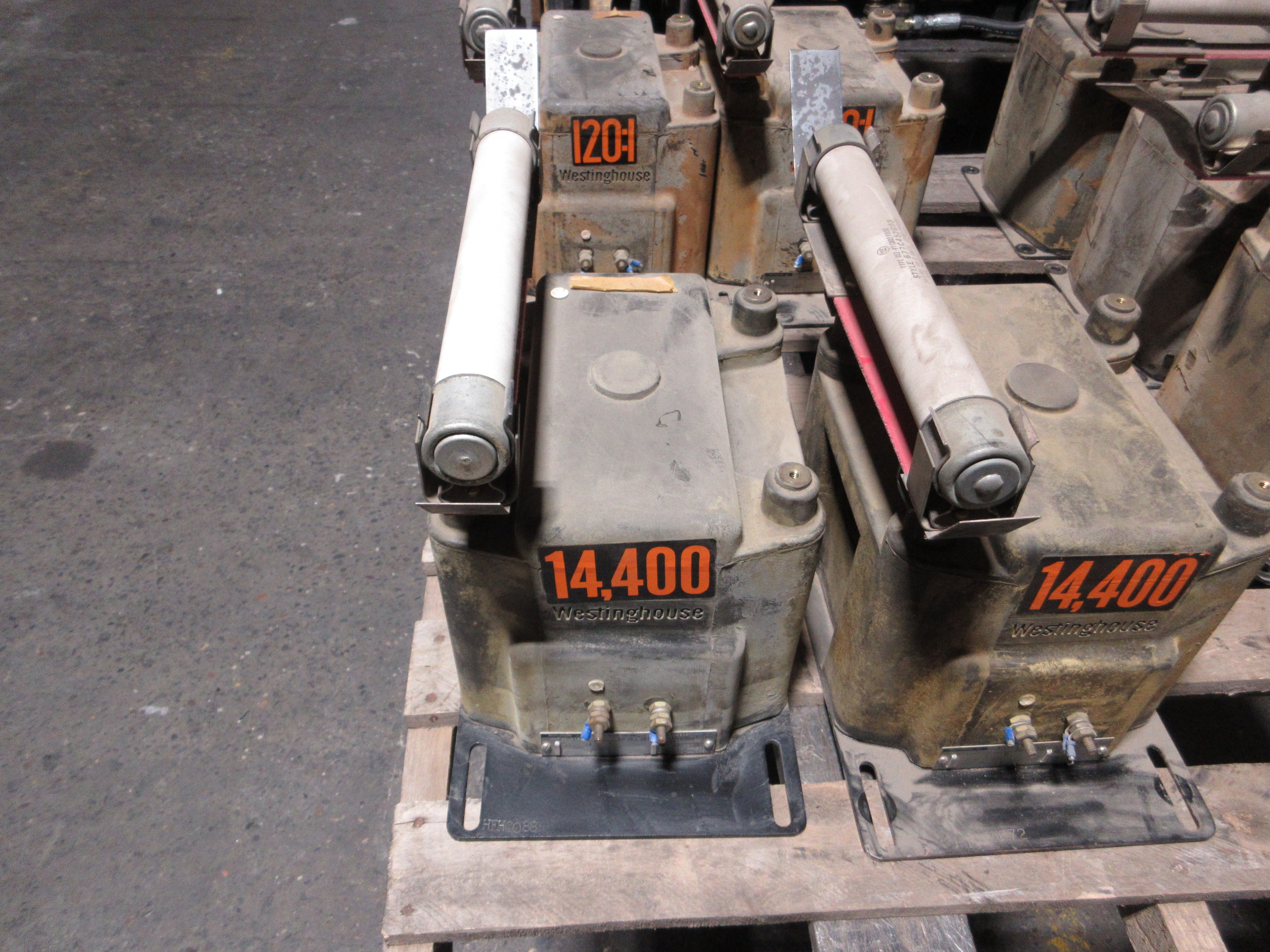 Westinghouse Type PTM-110 Potential Transformer 600A312G08 Ratio 120:1 60Hz Used