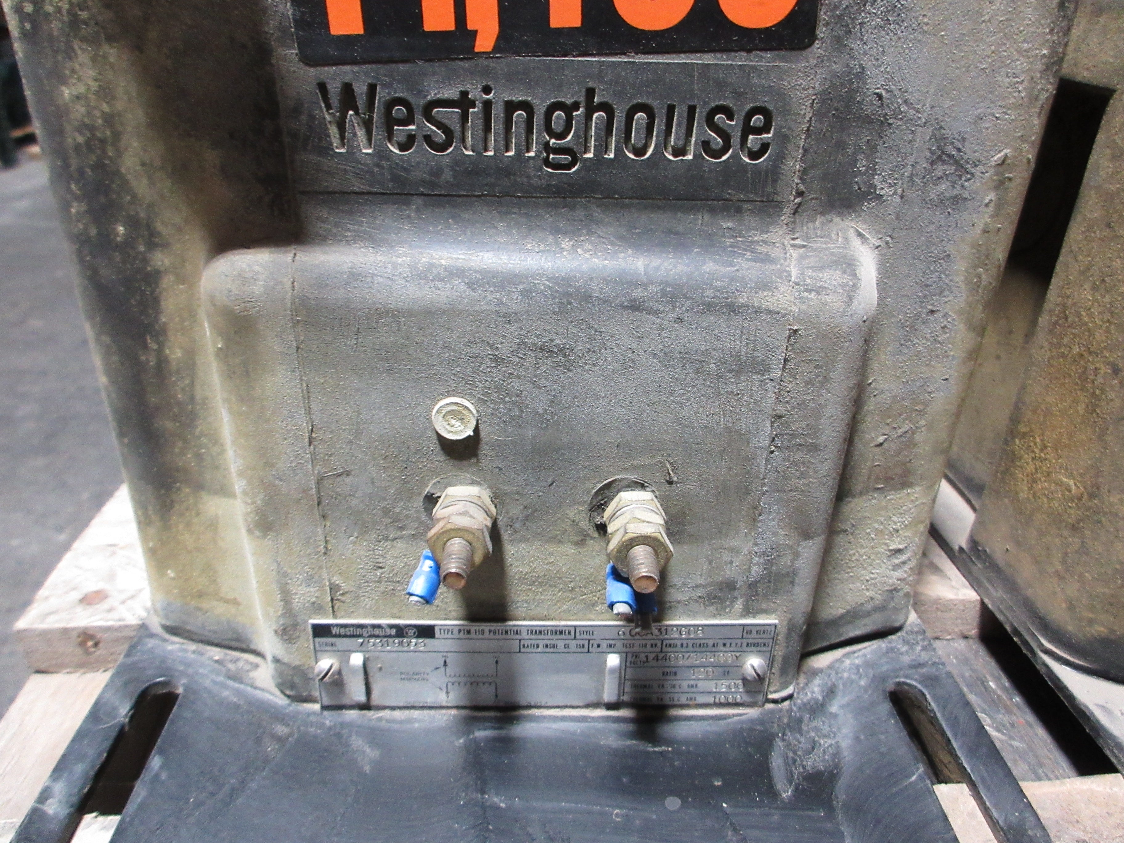 Westinghouse Type PTM-110 Potential Transformer 600A312G08 Ratio 120:1 60Hz Used