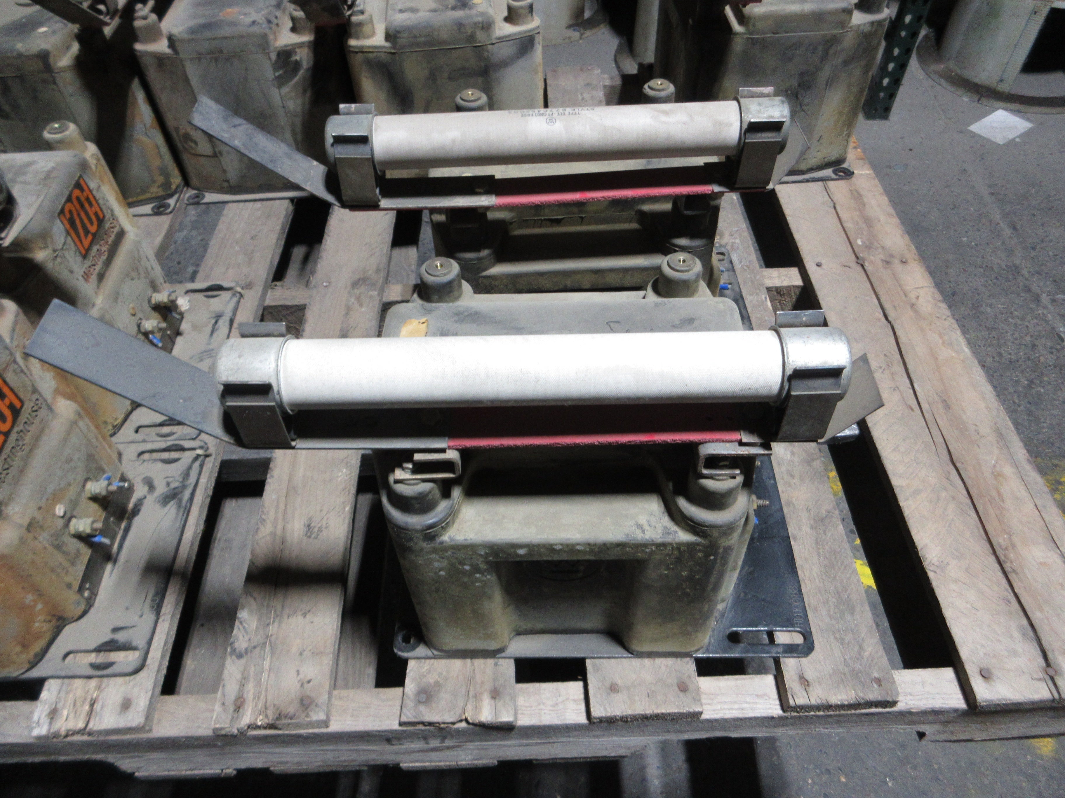 Westinghouse Type PTM-110 Potential Transformer 600A312G08 Ratio 120:1 60Hz Used