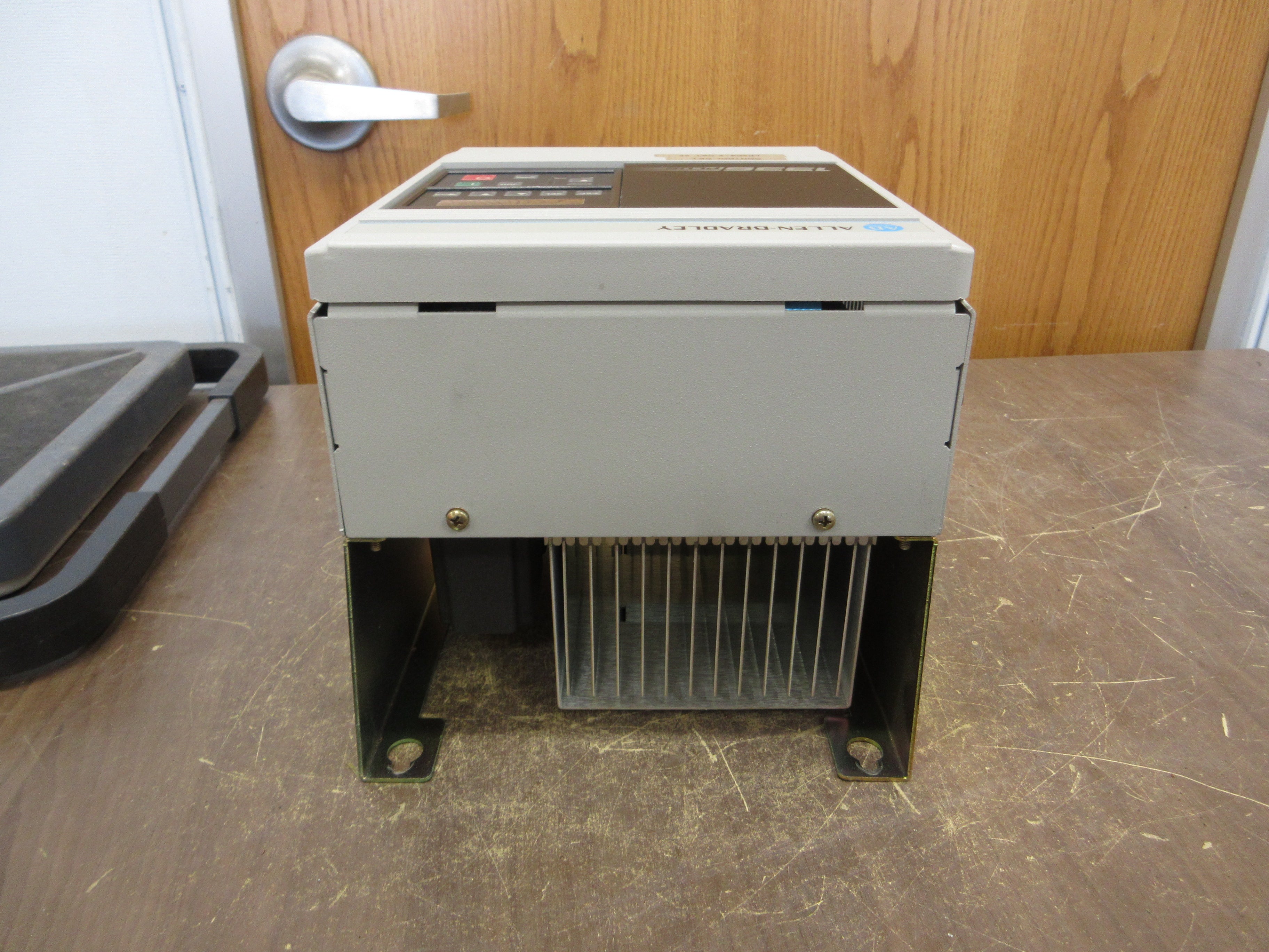 Allen-Bradley 1336 Plus AC Drive 1336S-BRF50-AA-EN-L6 5HP 3Ph w/ Keypad Used