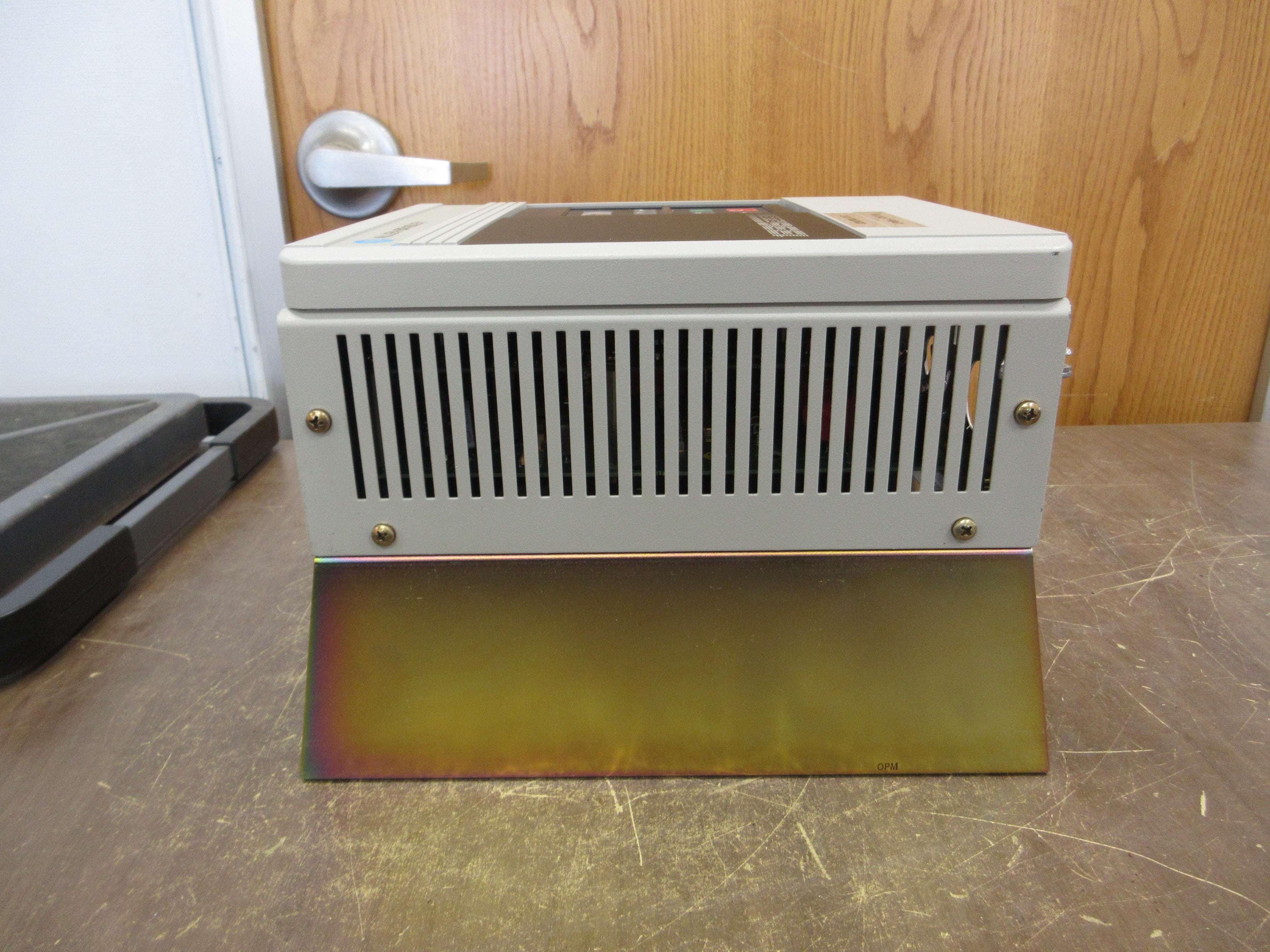 Allen-Bradley 1336 Plus AC Drive 1336S-BRF50-AA-EN-L6 5HP 3Ph w/ Keypad Used