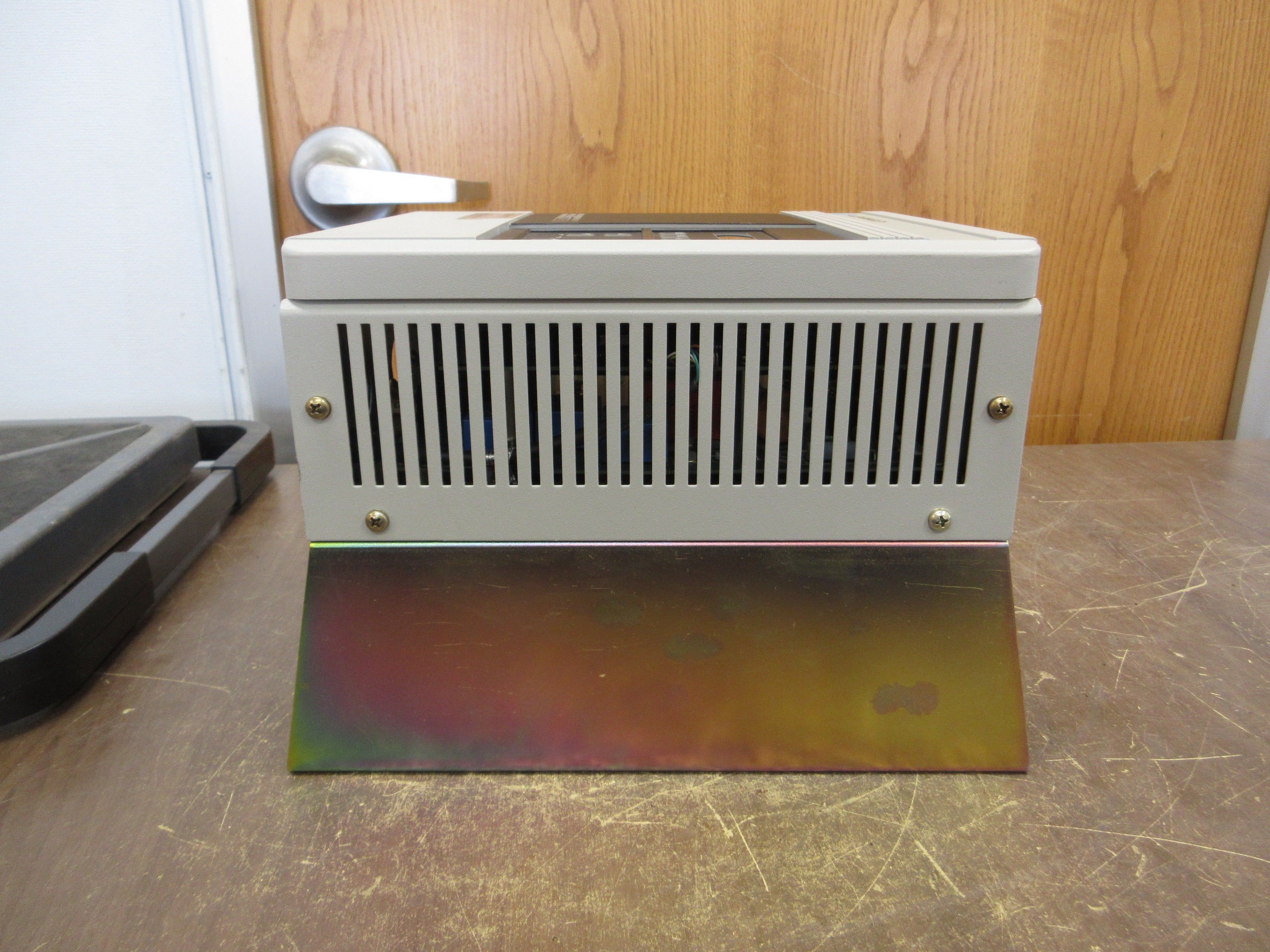 Allen-Bradley 1336 Plus AC Drive 1336S-BRF50-AA-EN-L6 5HP 3Ph w/ Keypad Used