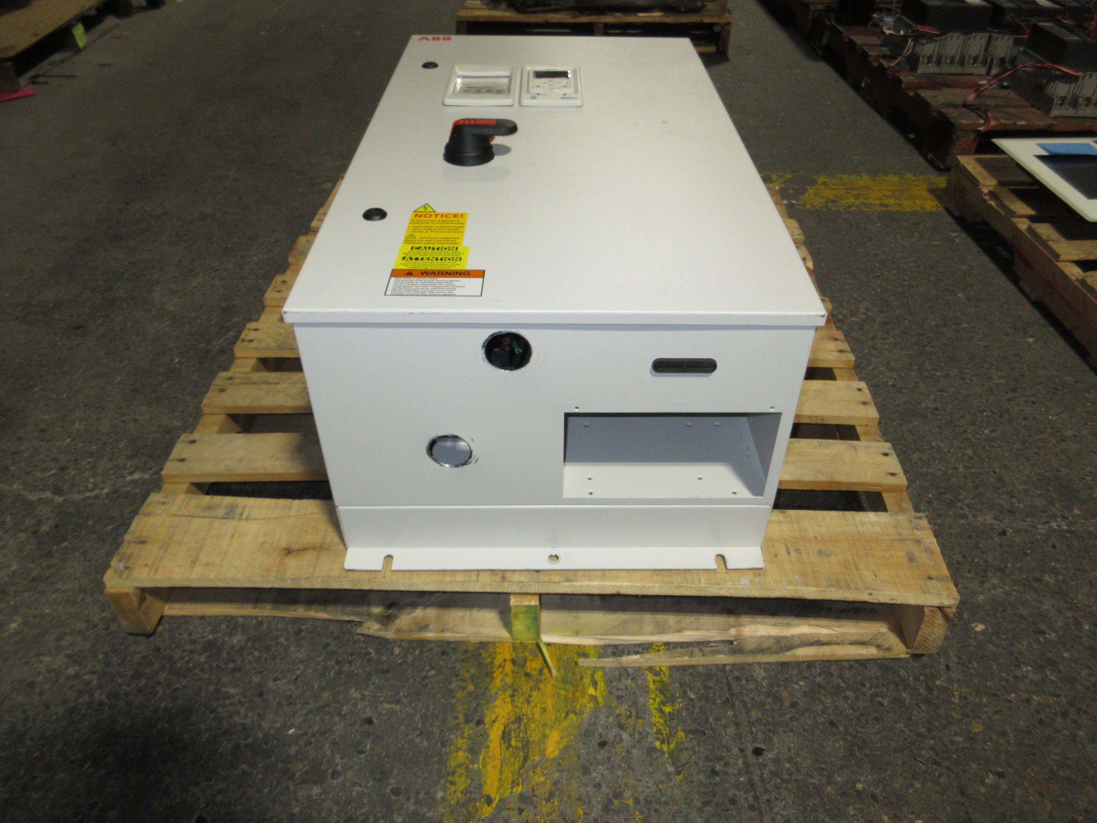 ABB ACH580 AC Drive w/ Bypass ACH580-BCR-065A-4+B056+F267+J429 50HP 3Ph Used