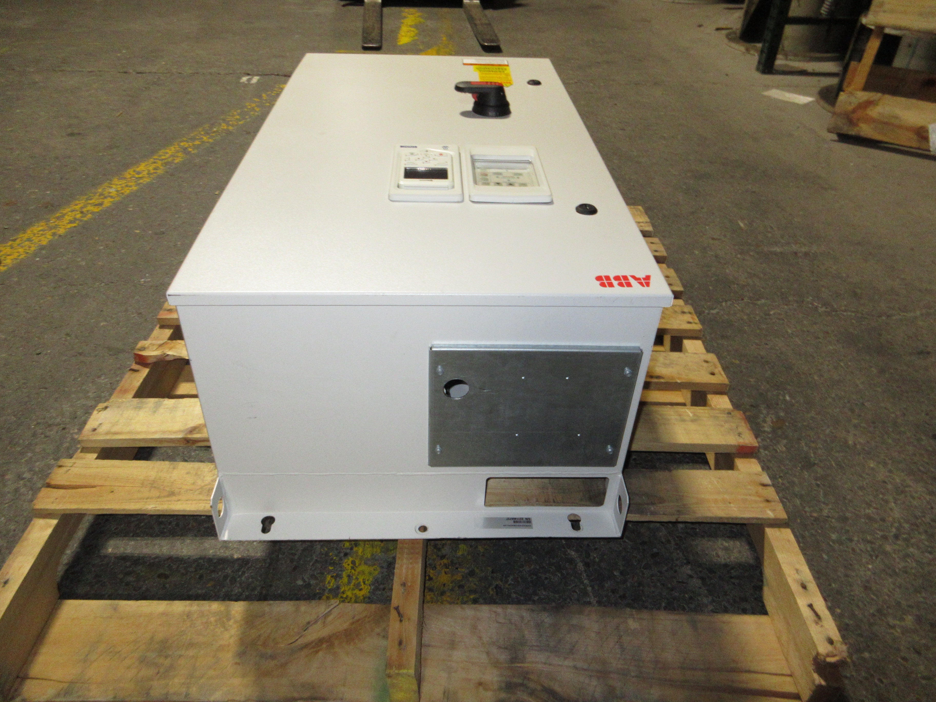 ABB ACH580 AC Drive w/ Bypass ACH580-BCR-065A-4+B056+F267+J429 50HP 3Ph Used