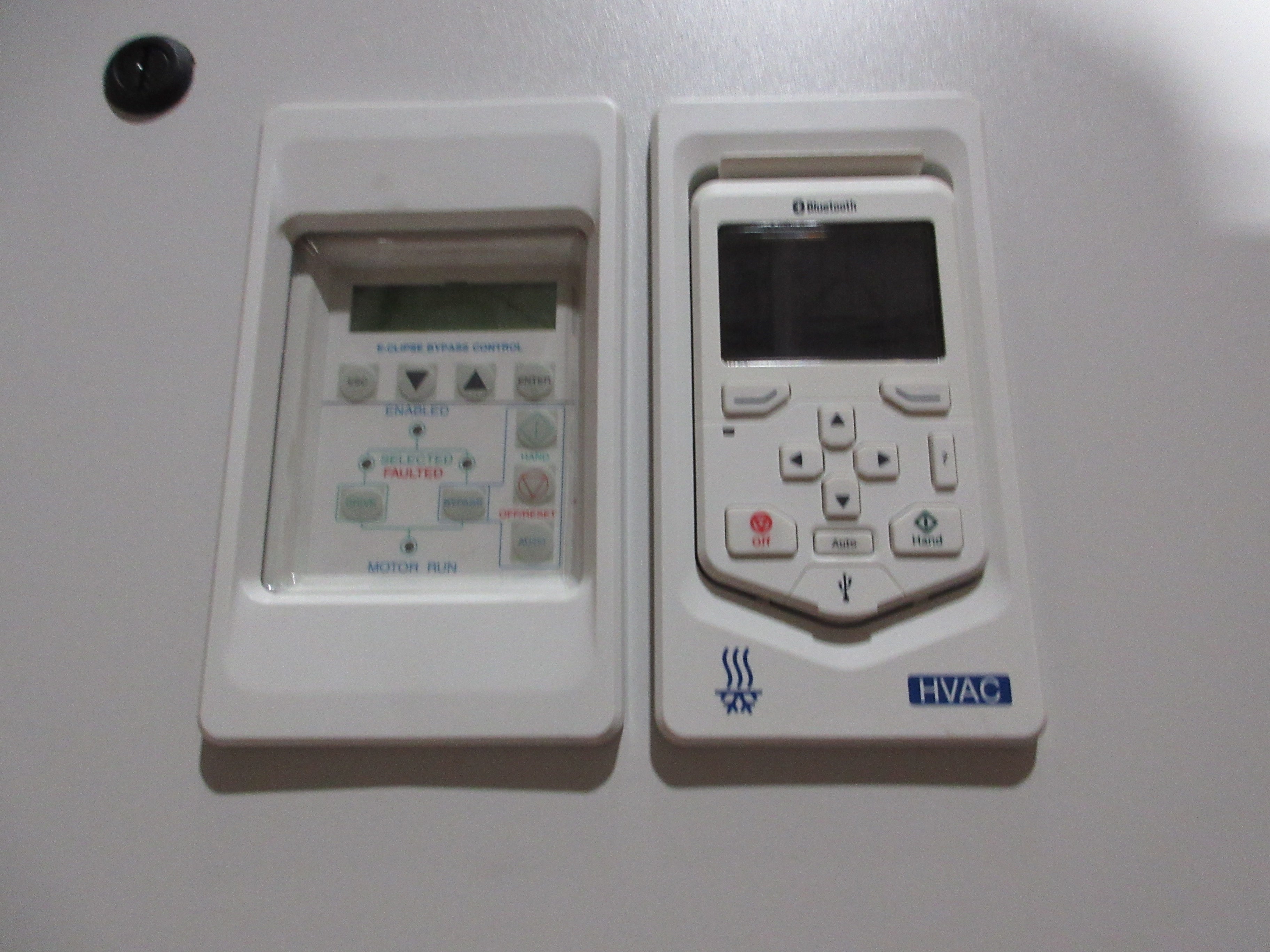 ABB ACH580 AC Drive w/ Bypass ACH580-BCR-065A-4+B056+F267+J429 50HP 3Ph Used