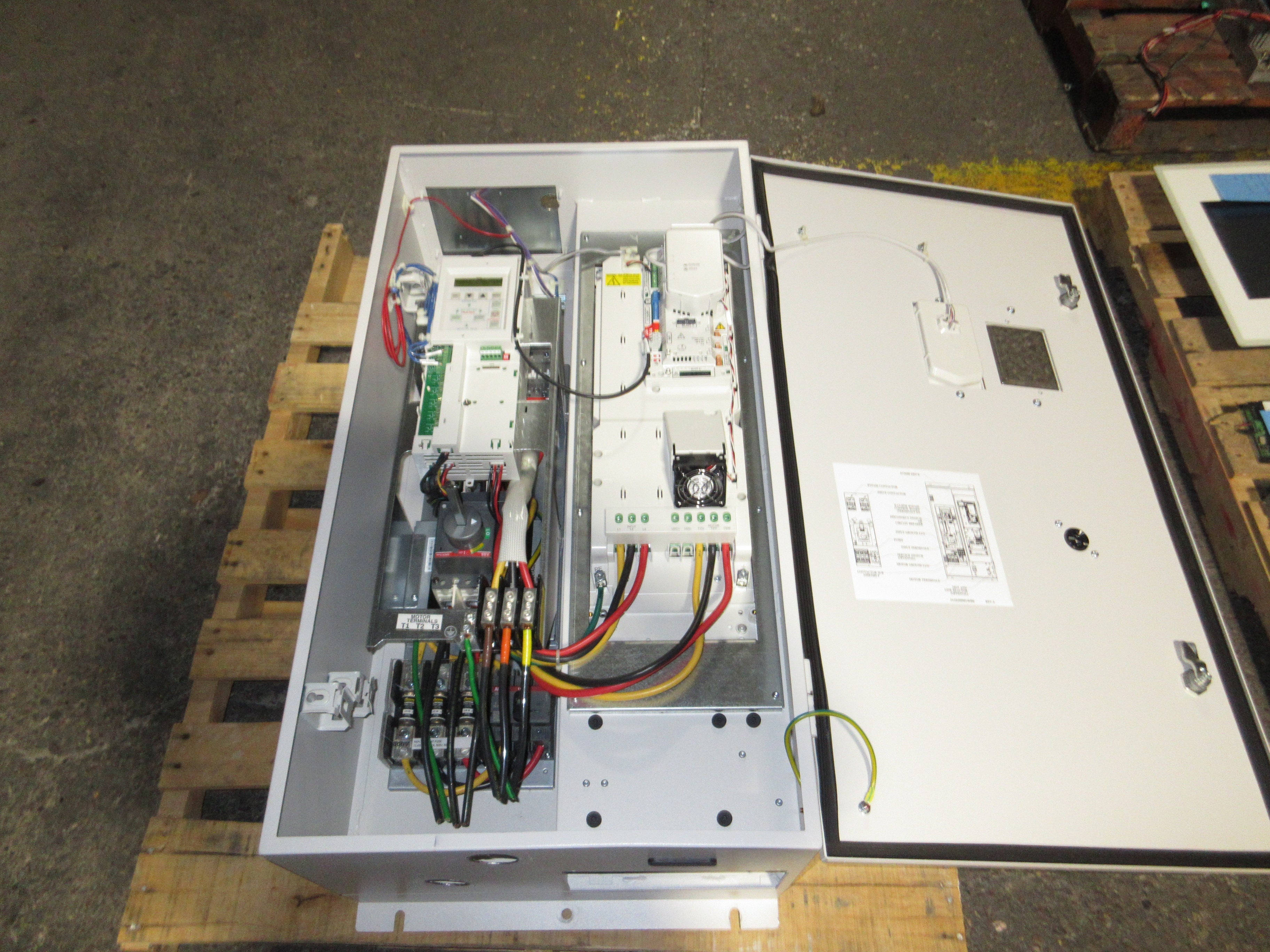 ABB ACH580 AC Drive w/ Bypass ACH580-BCR-065A-4+B056+F267+J429 50HP 3Ph Used