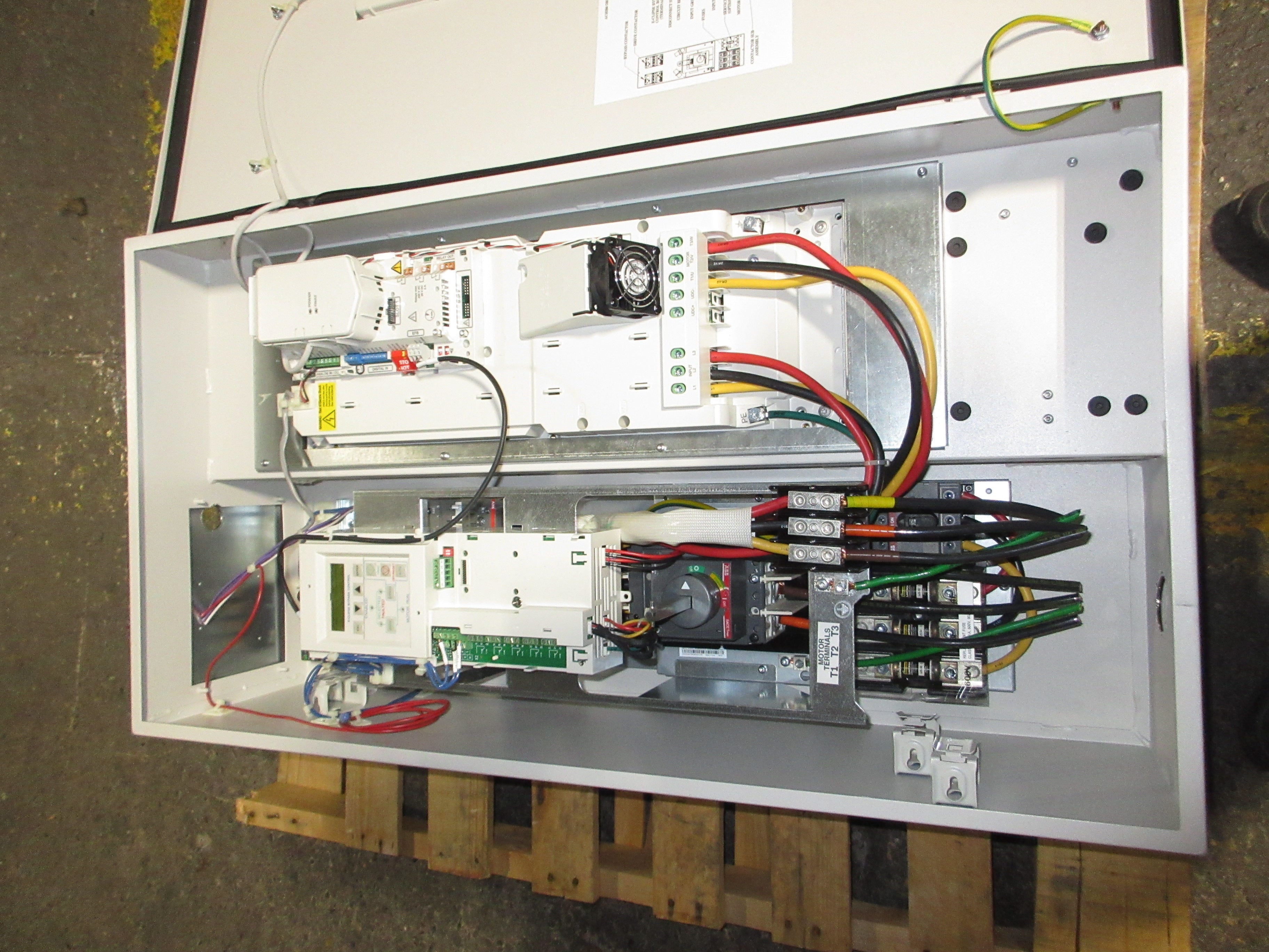 ABB ACH580 AC Drive w/ Bypass ACH580-BCR-065A-4+B056+F267+J429 50HP 3Ph Used