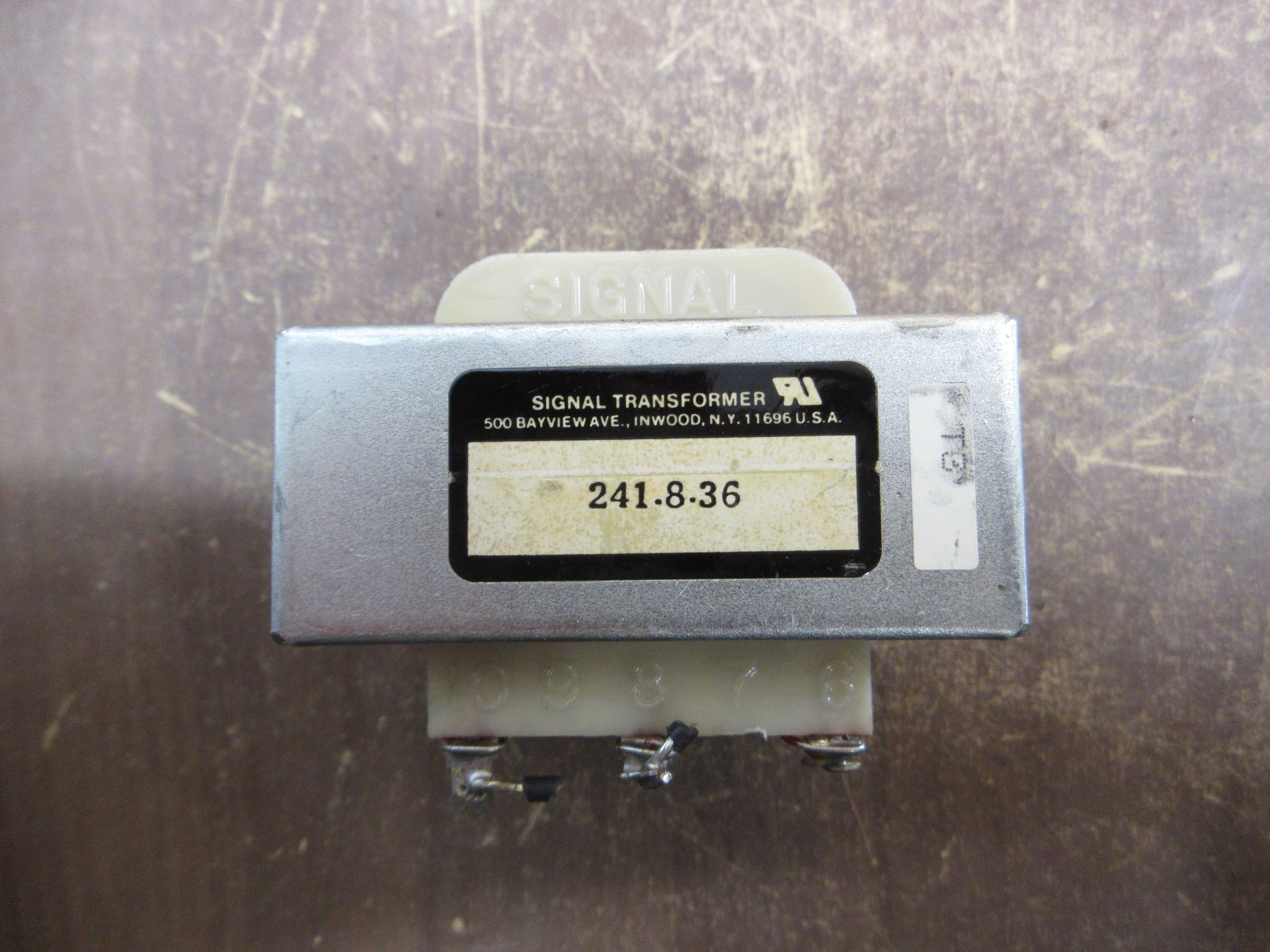 Signal Transformer Transformer 241-8-36 Pri: 115-230V Sec: 36V Used