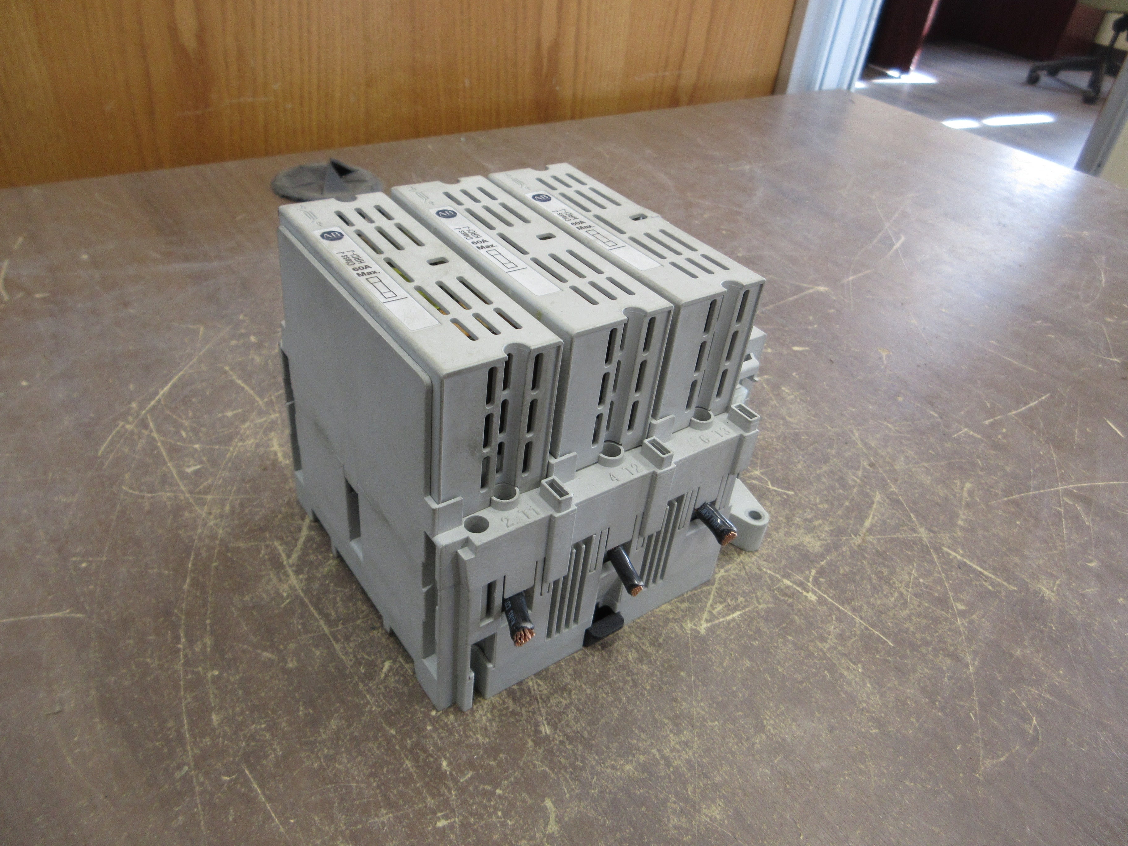 Allen-Bradley Fusible Disconnect Switch 194R-J60-1753 Ser. A 60A 600V 3P Used