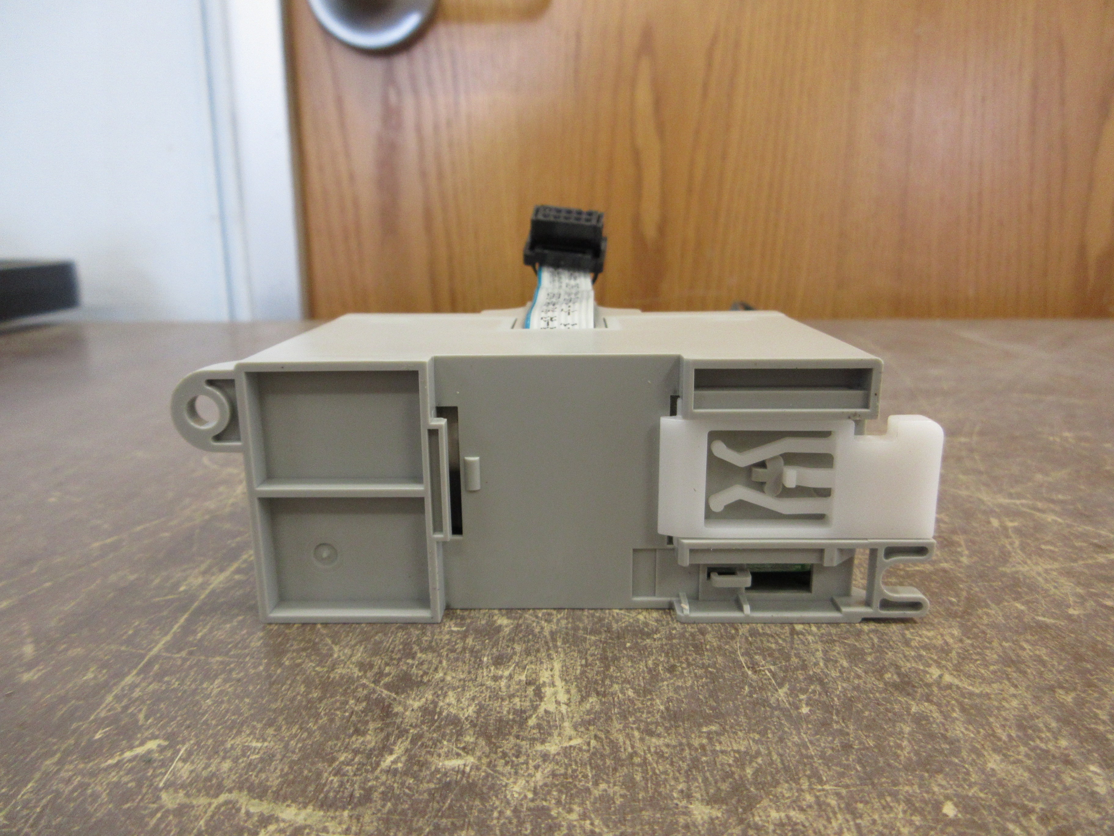 Allen-Bradley MicroLogix Relay Output Module 1762-OW16 Ser. B Rev. A 16PT Used