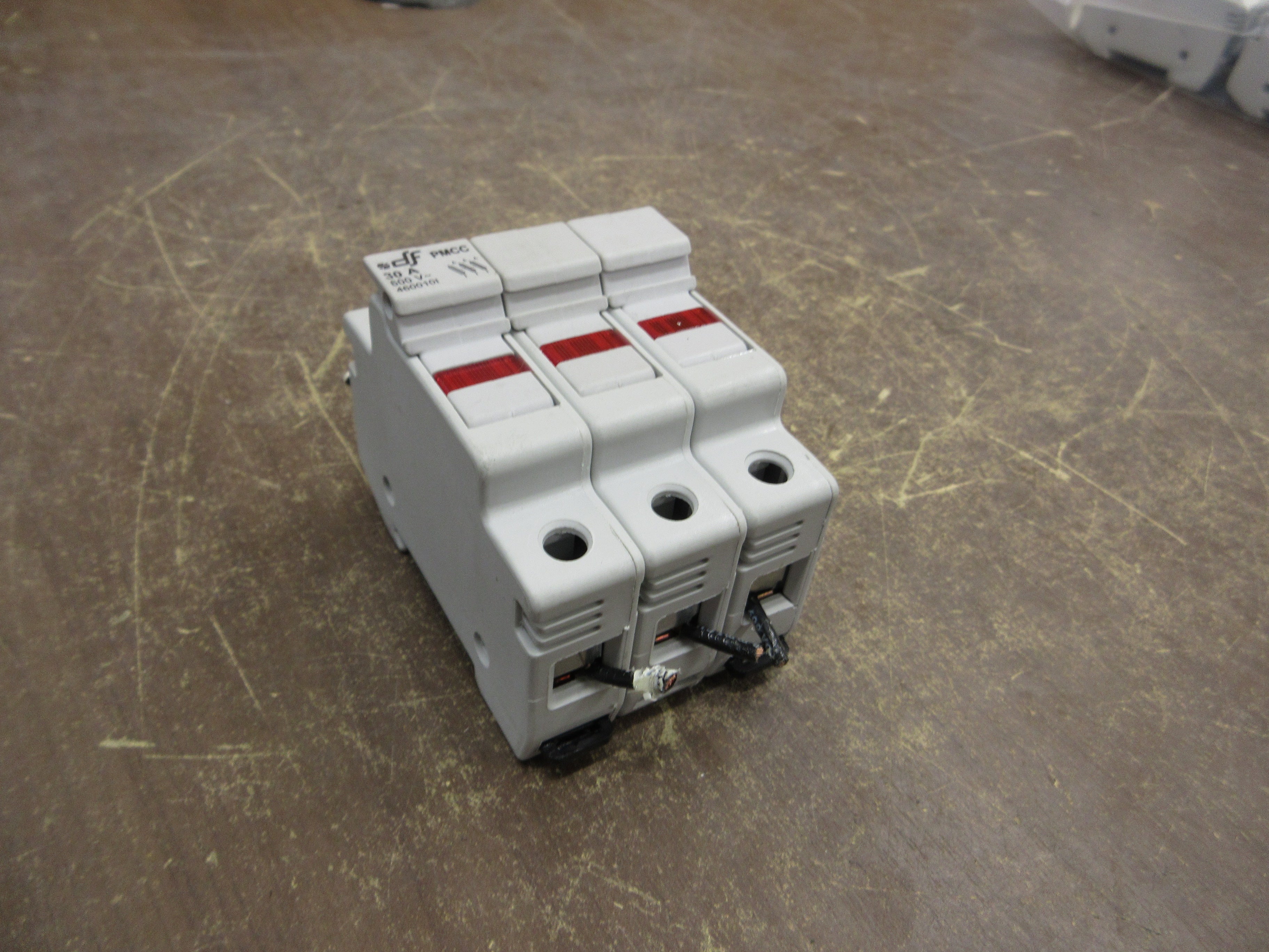 DF PMCC Fuseholder 460010I 30A 600V 3P Used