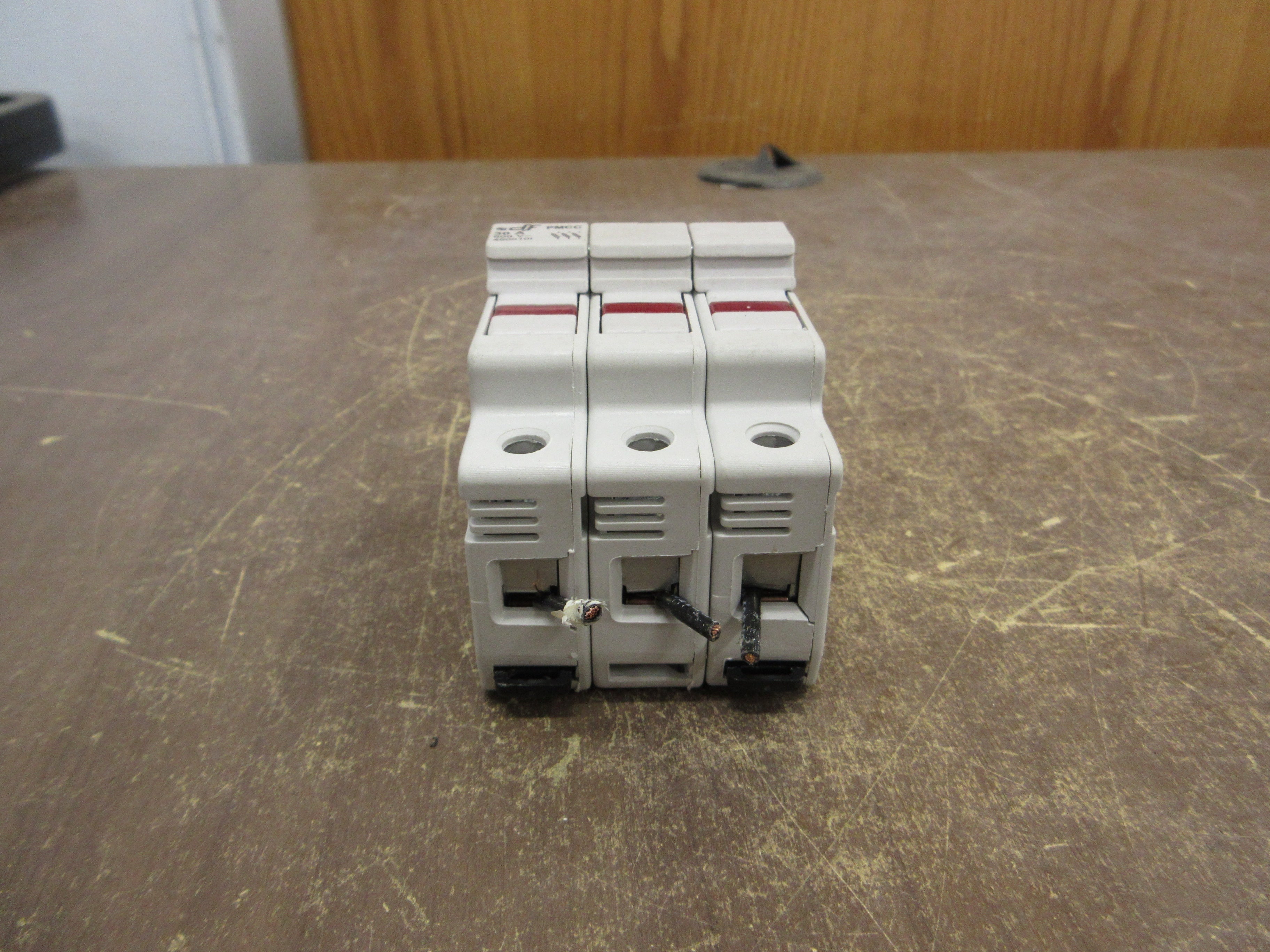 DF PMCC Fuseholder 460010I 30A 600V 3P Used