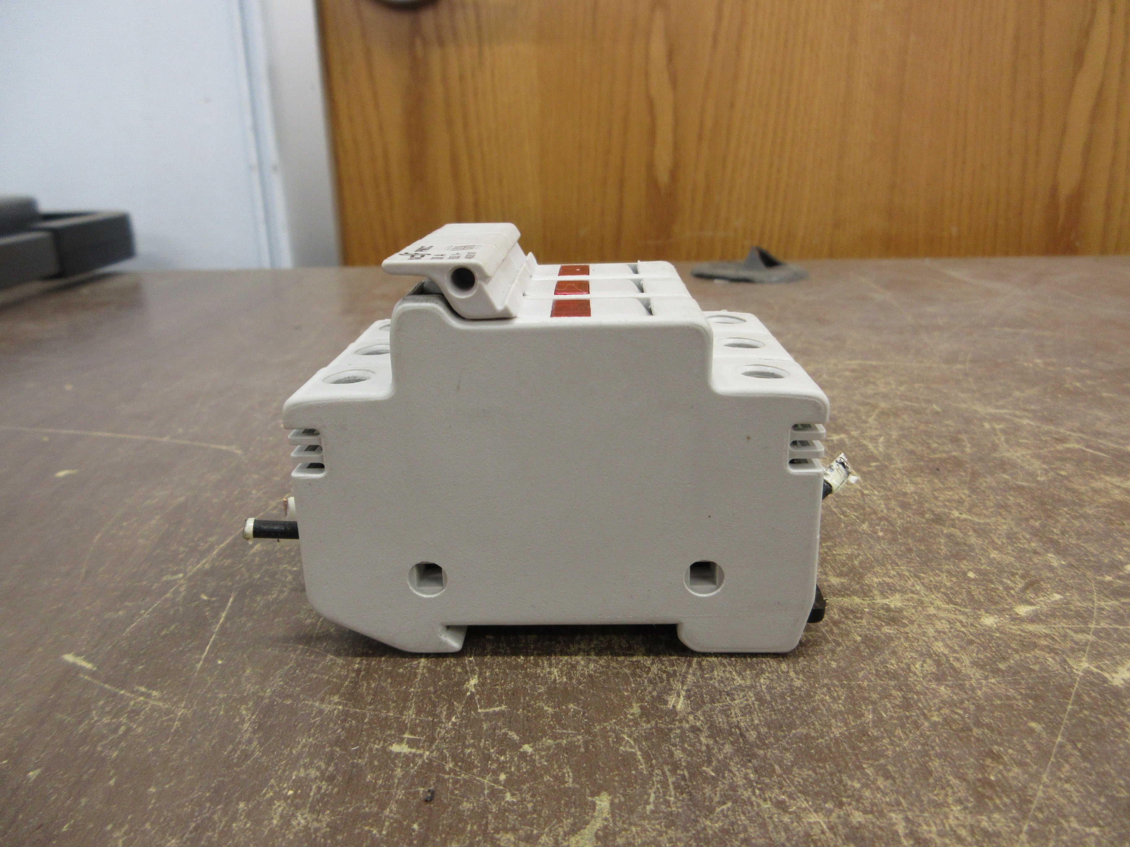 DF PMCC Fuseholder 460010I 30A 600V 3P Used