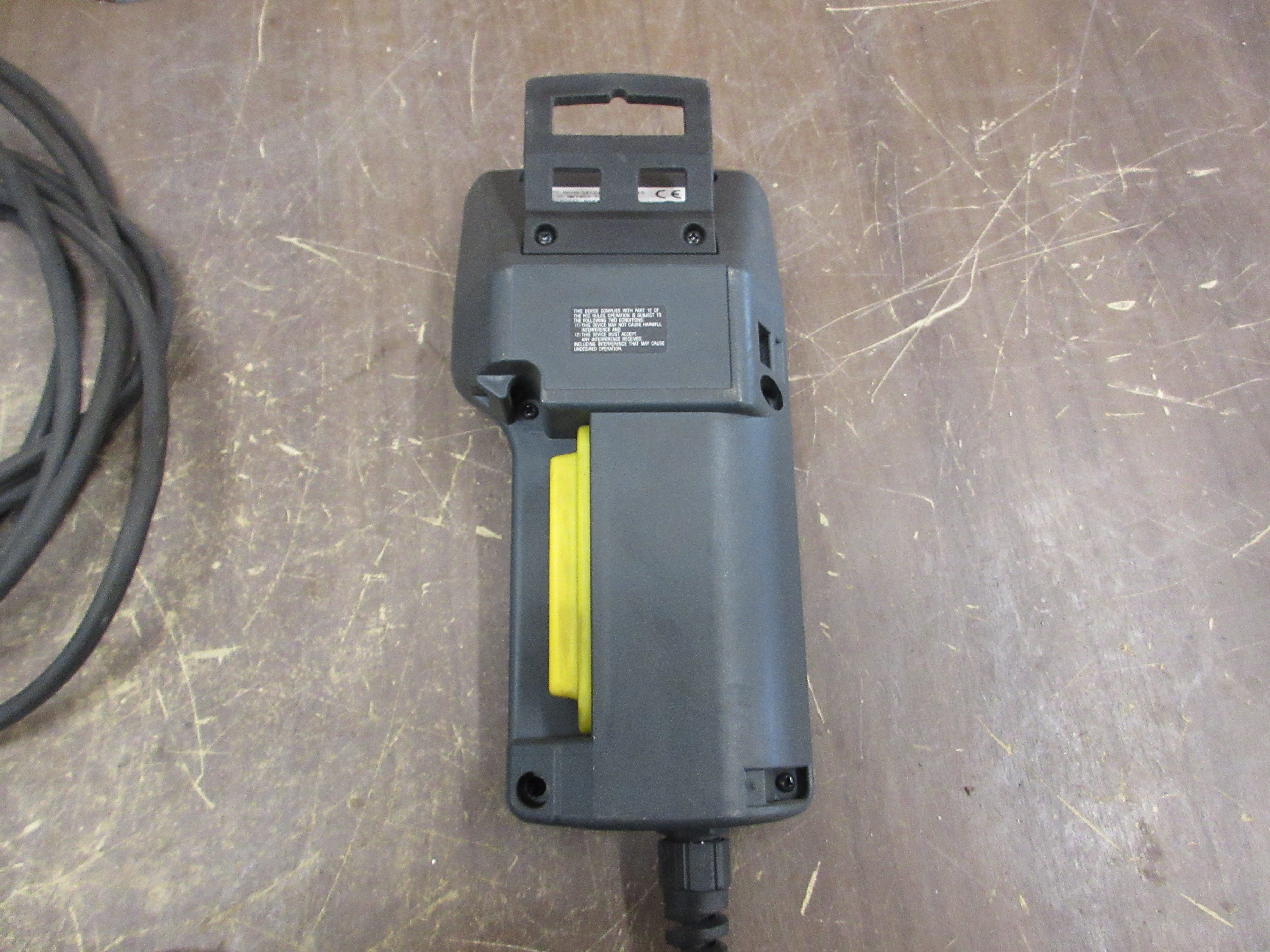 Fuji-Ace FT1H-1 Teaching Pendant HG1H-SA12JH-MK1450-S10 24VDC RS422 Nema 1 Used