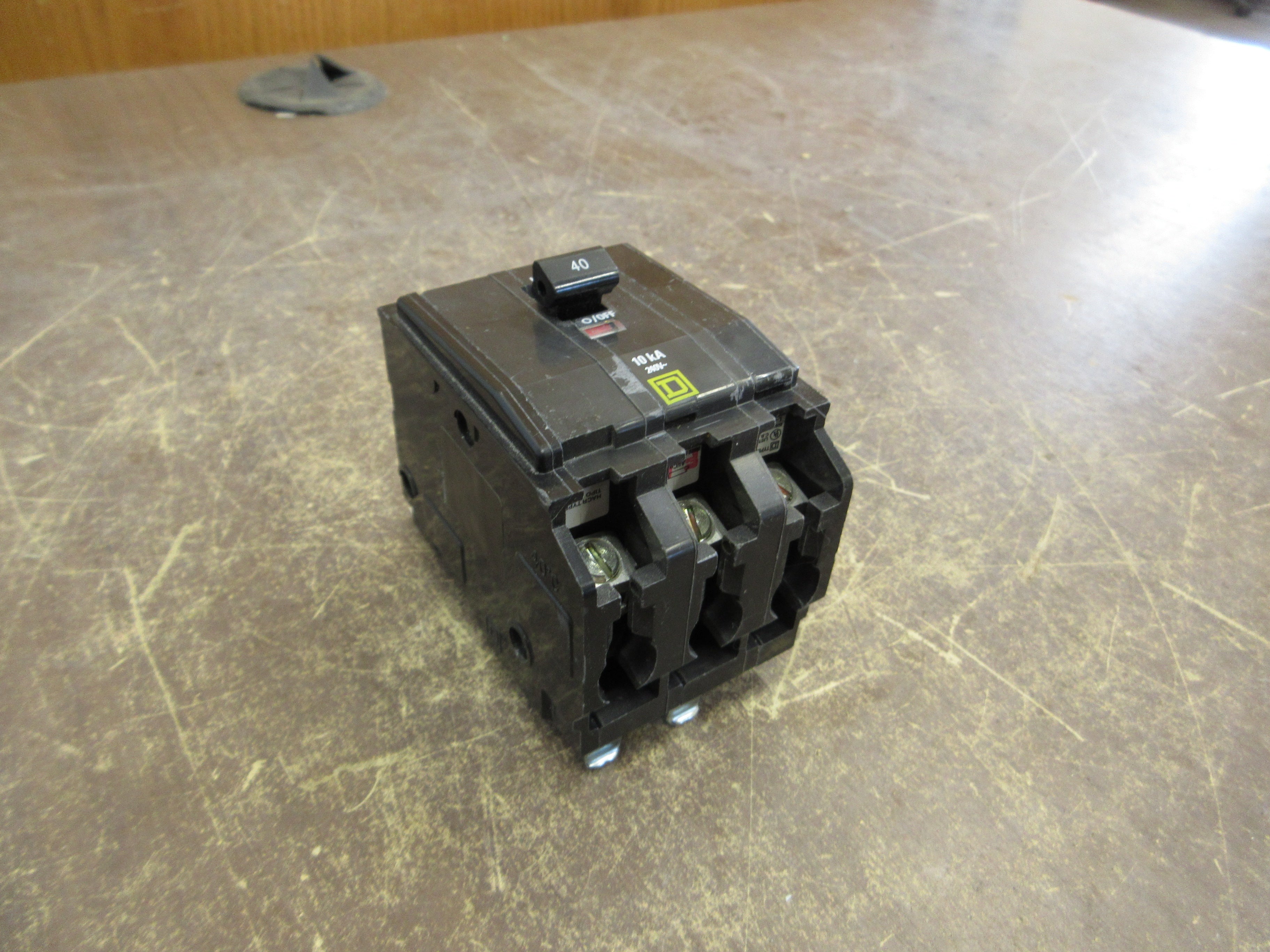 Square D Bolt-On Circuit Breaker QOB340 40A 240V 3P Used