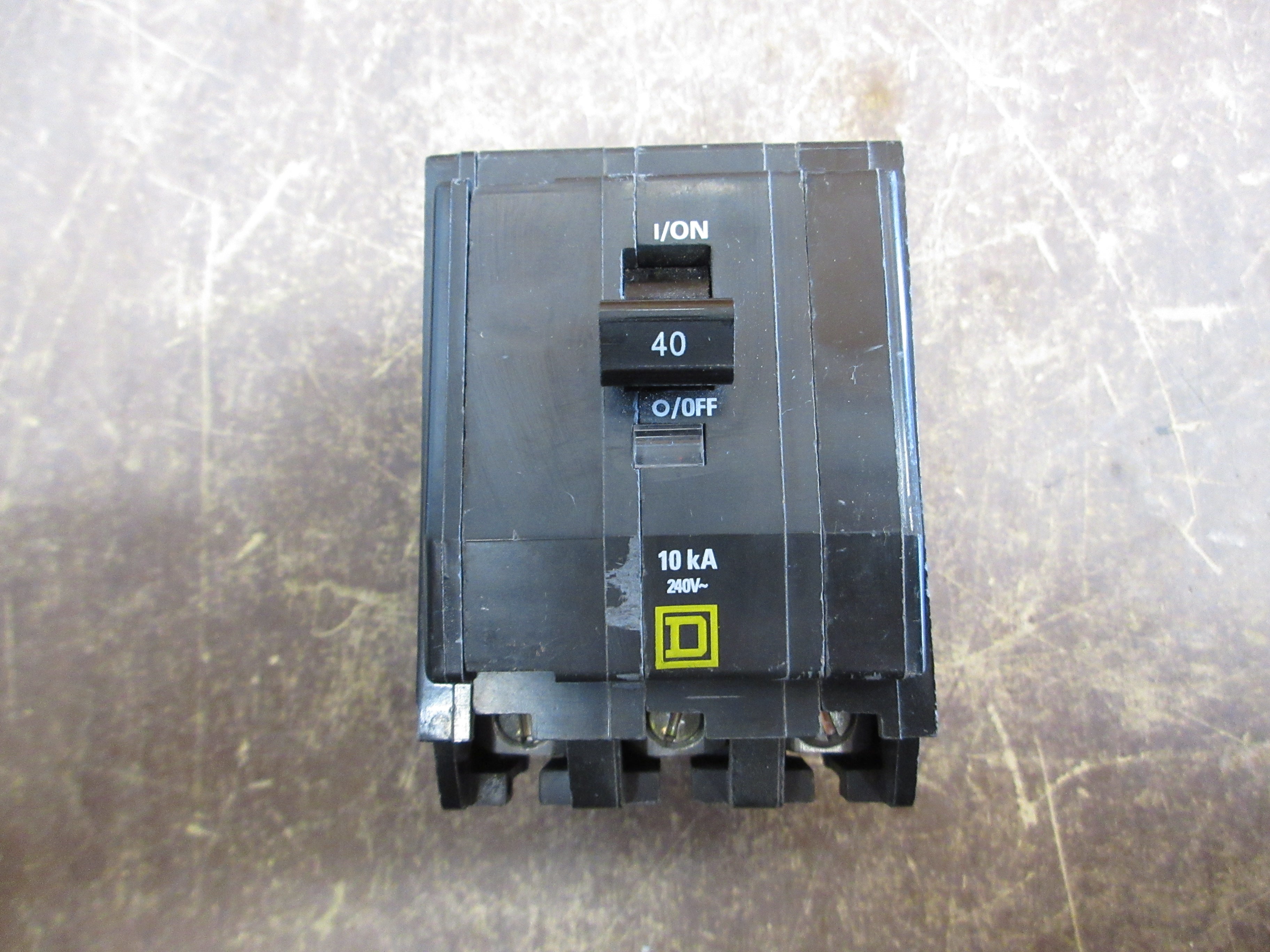 Square D Bolt-On Circuit Breaker QOB340 40A 240V 3P Used