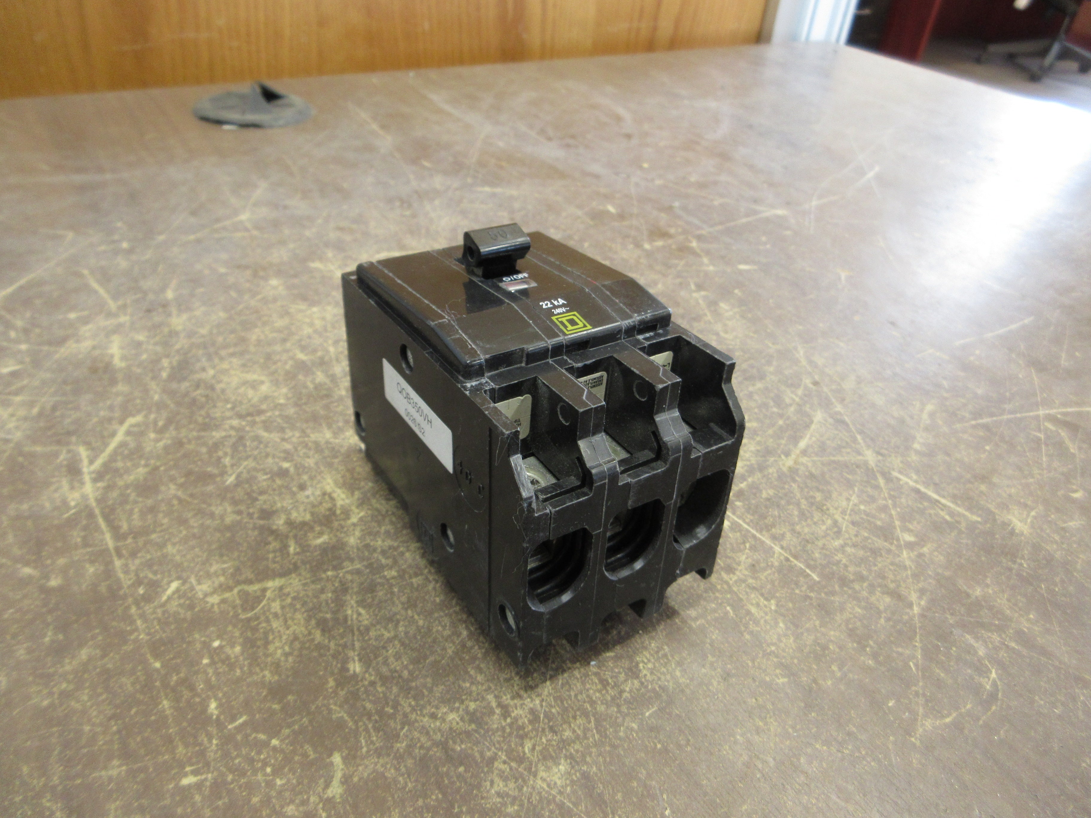 Square D Bolt-On Circuit Breaker QOB350VH 50A 240V 3P 22kA *No Bolts* Used