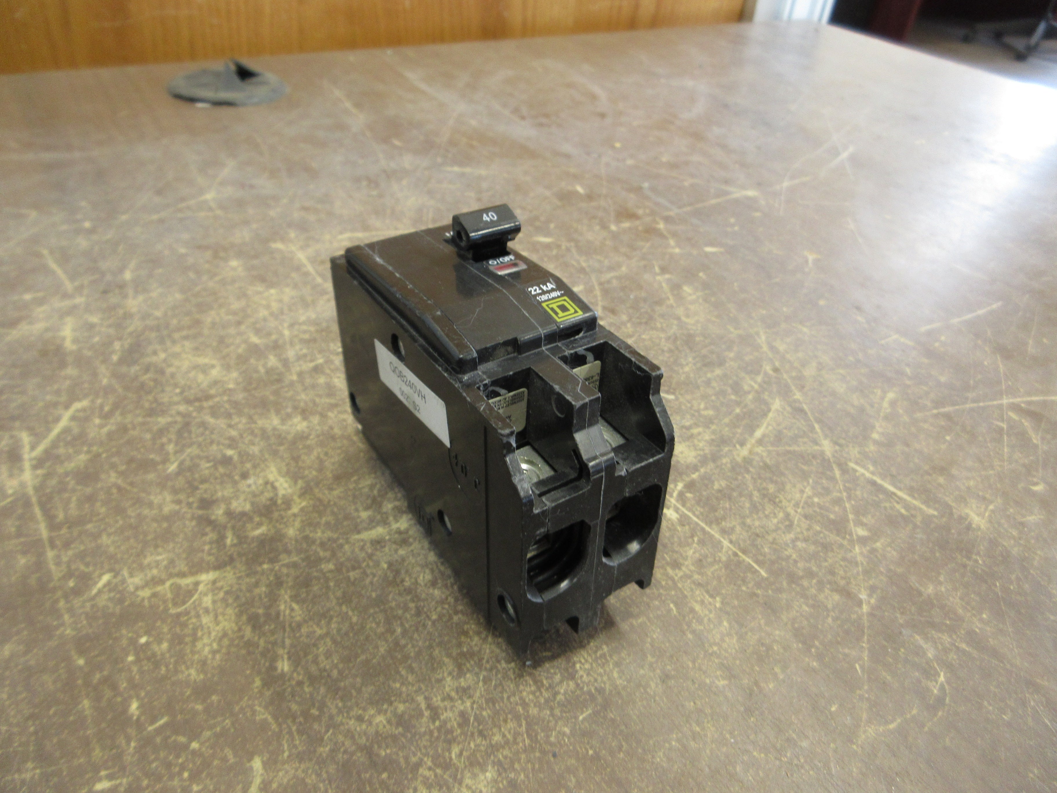 Square D Bolt-On Circuit Breaker QOB240VH 40A 120/240V 2P 22kA Used
