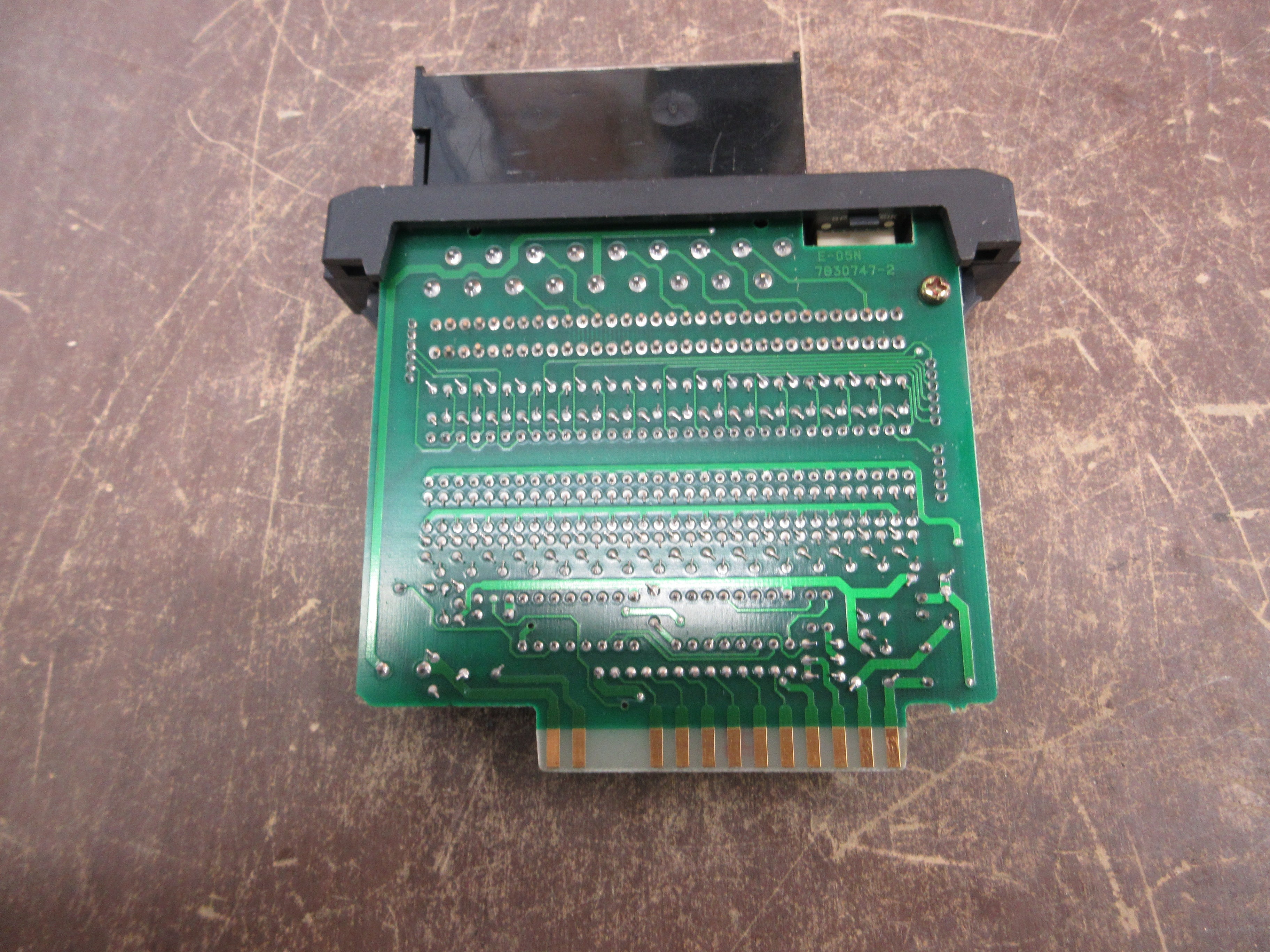 GE Fanuc 24VDC Sink Load Input Module IC610MDL107B 16-Circuit Used