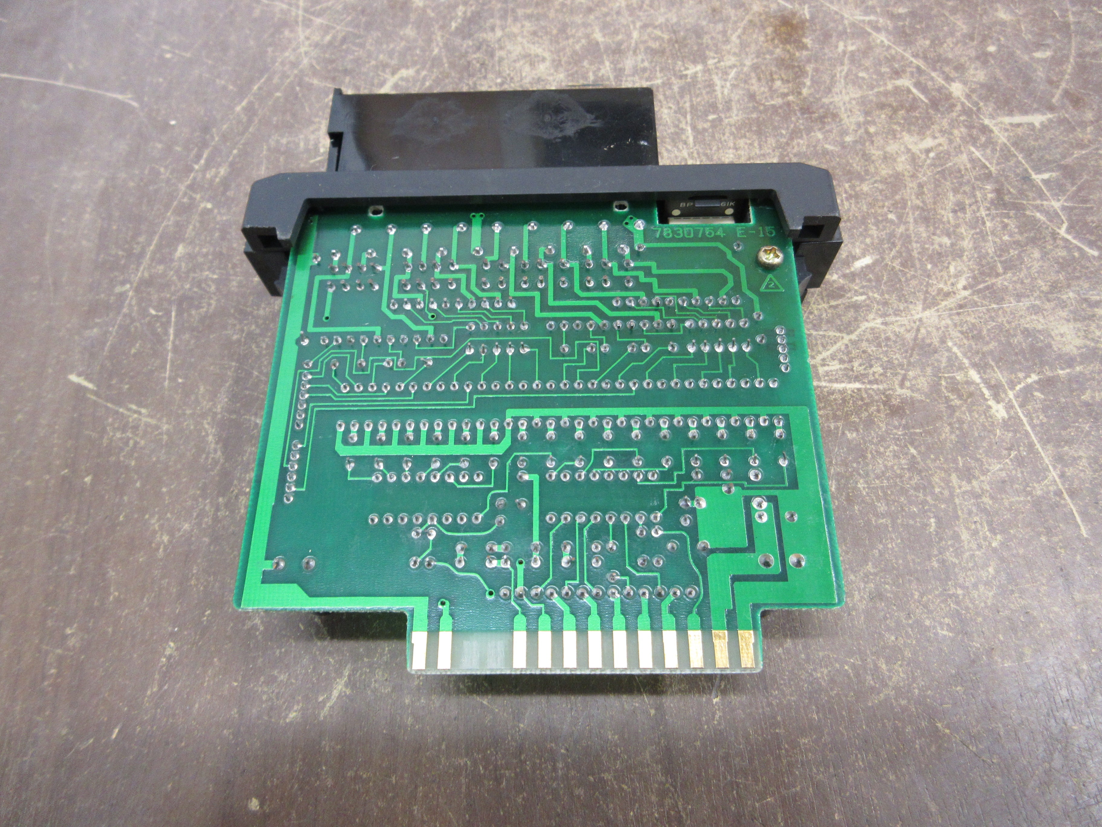 GE Fanuc Sink Output Module IC610MDL157B 24VDC 16-Circuits *No Terminal Cover*