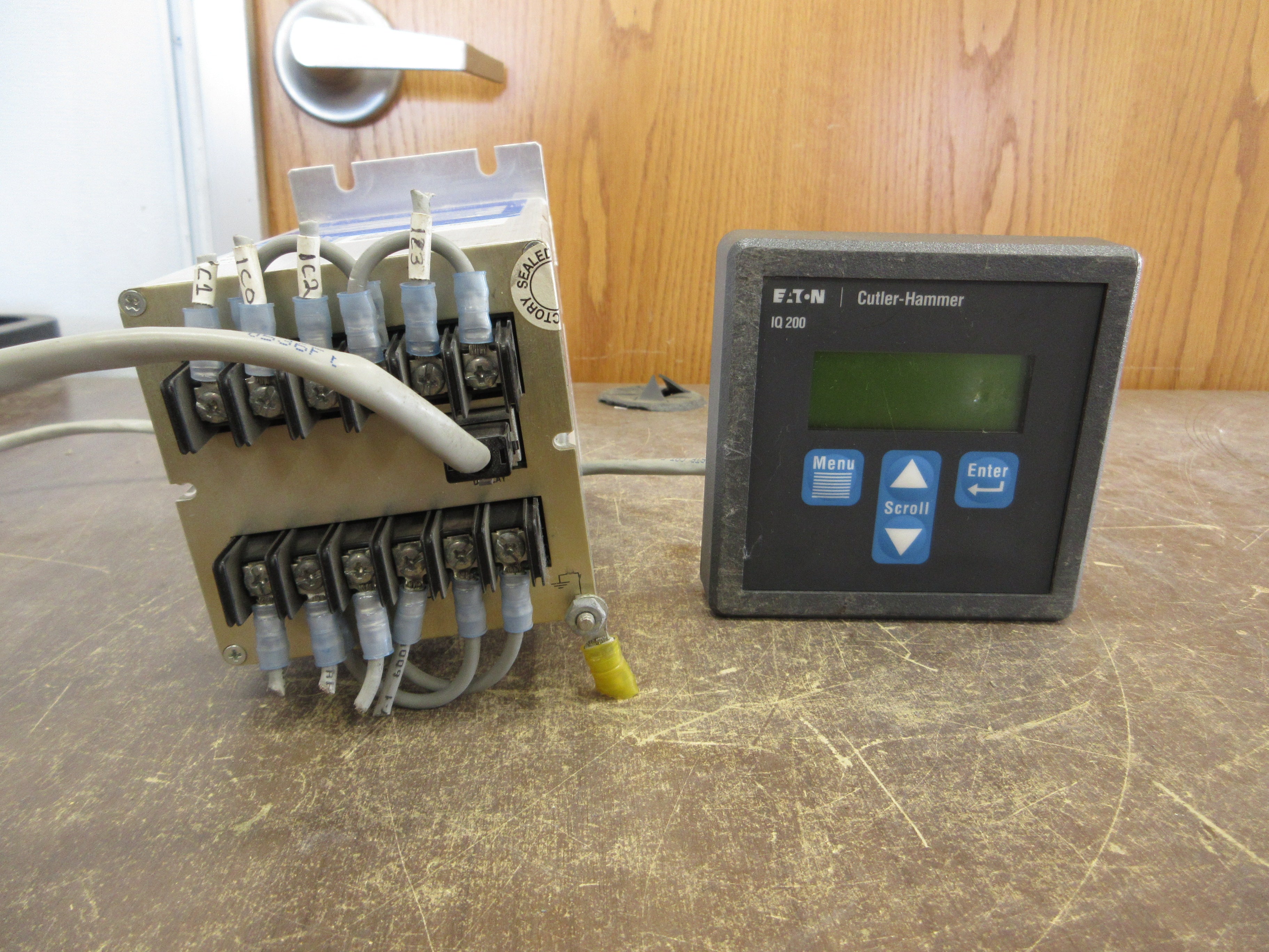 Eaton IQ 210/IQ 310 Power Meter 66C2056G22/G24 Display Part #: 66B2051G01 Used