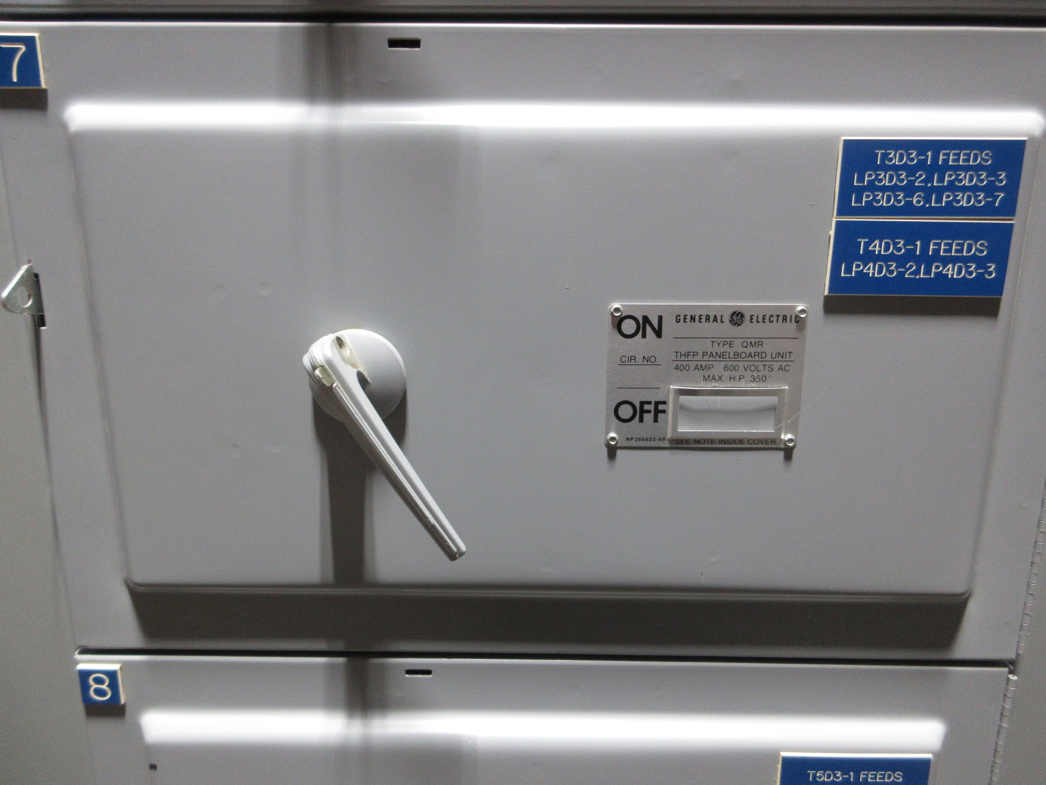 GE 3000A Main Switch Gear Line Up TC3030SS 3000A Main Breaker Used