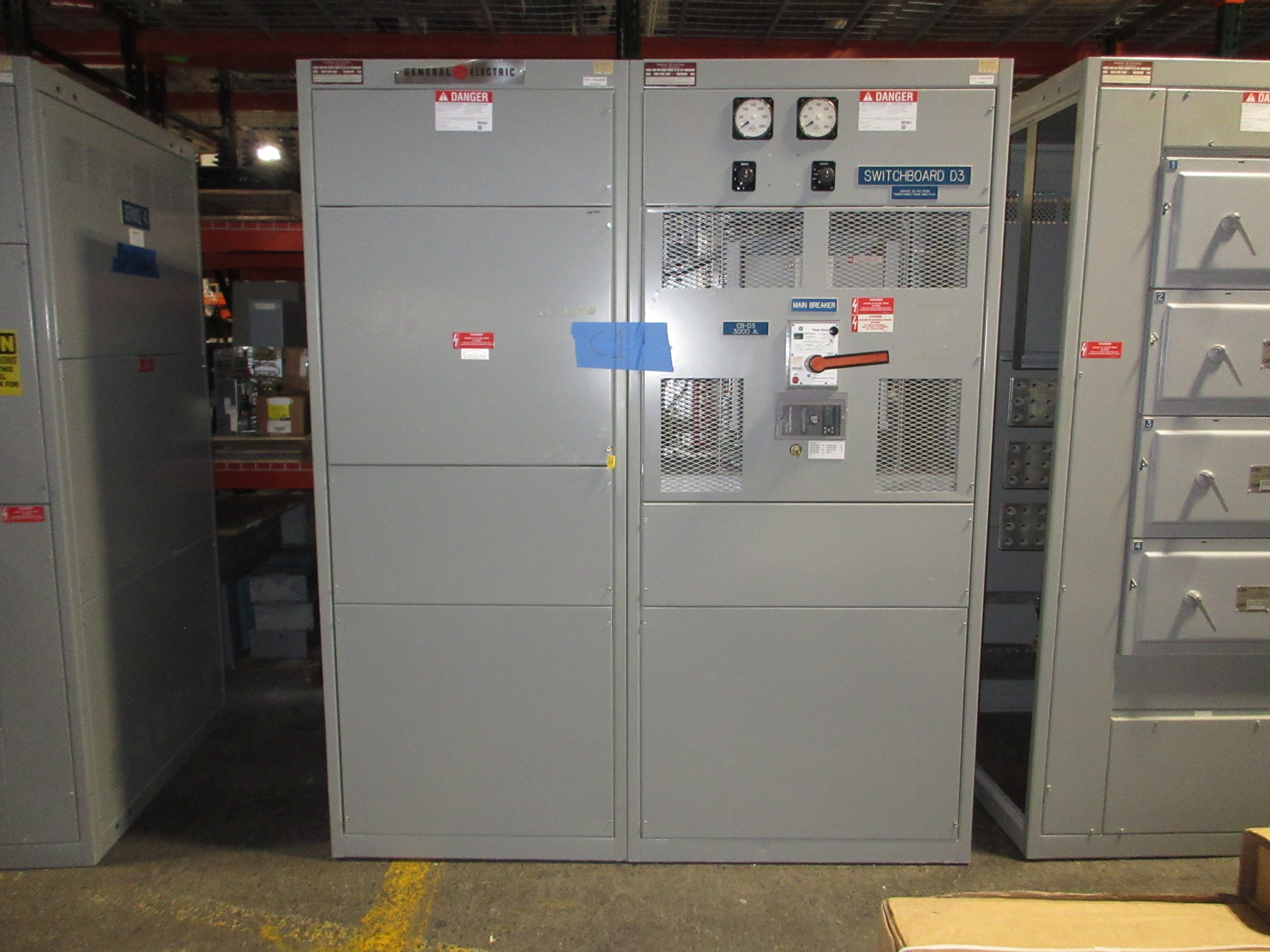 GE 3000A Main Switch Gear Line Up TC3030SS 3000A Main Breaker Used