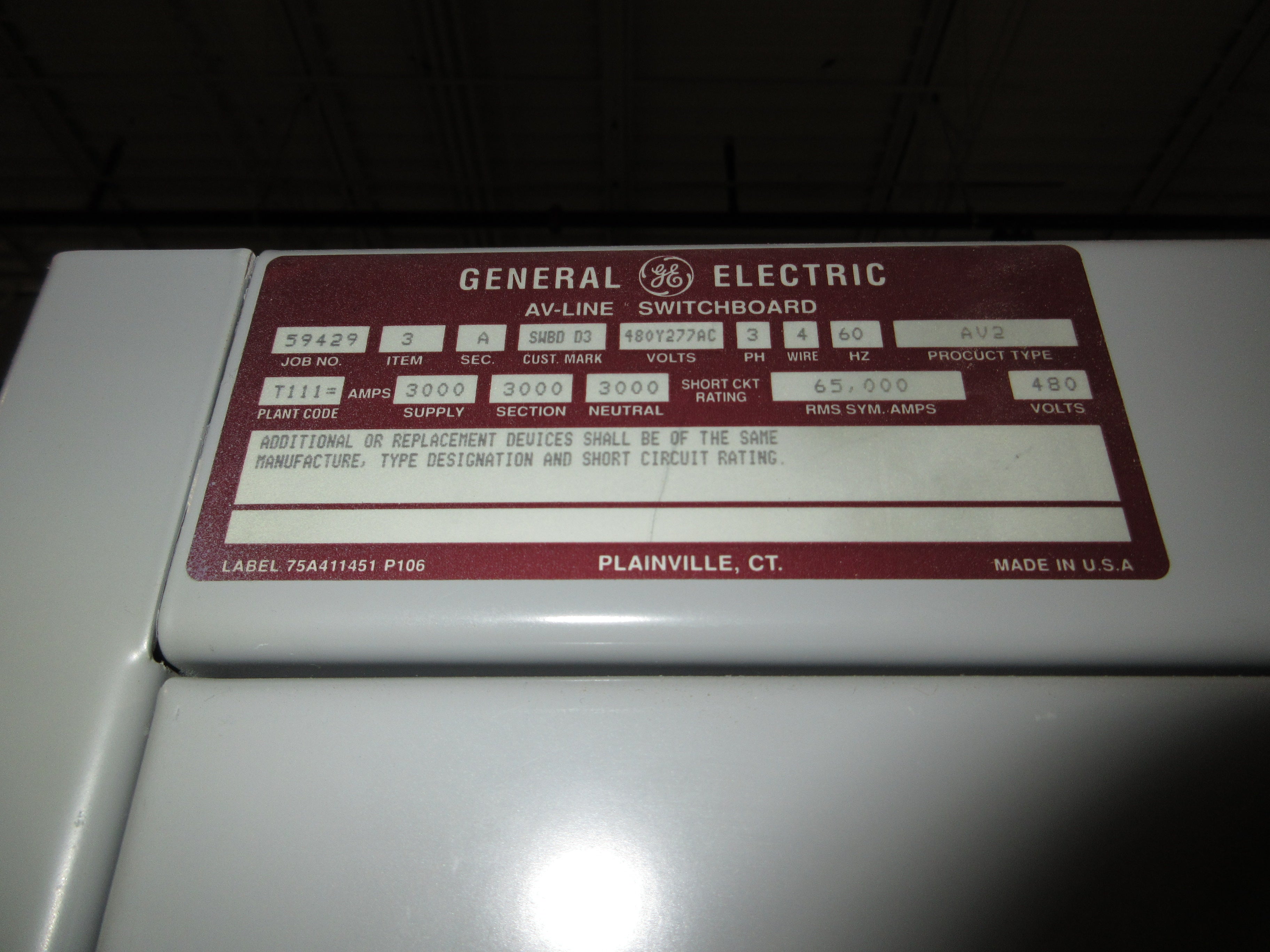 GE 3000A Main Switch Gear Line Up TC3030SS 3000A Main Breaker Used