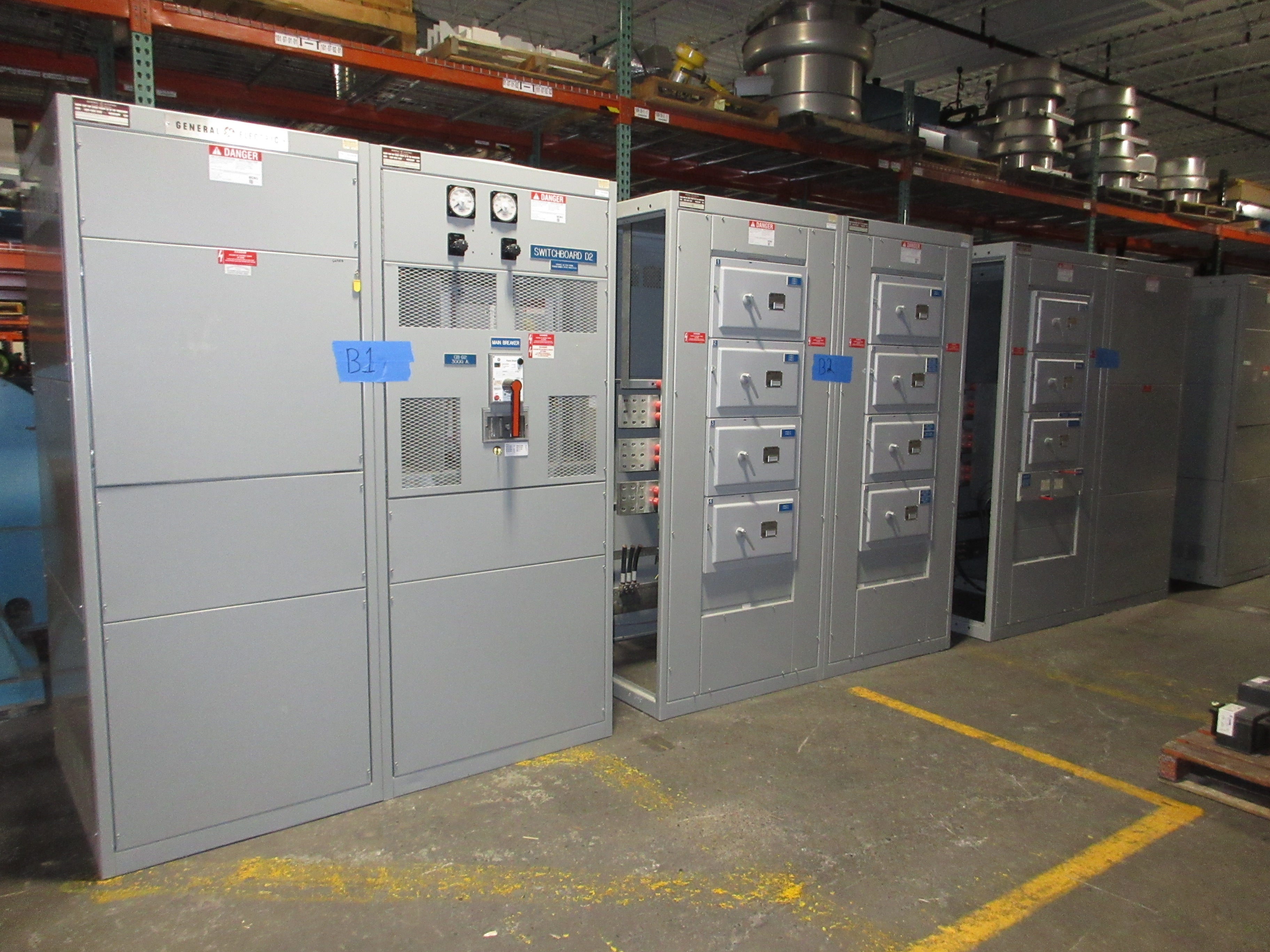 GE 3000A Main Switch Gear Line Up TC3030SS 3000A Main Breaker Used