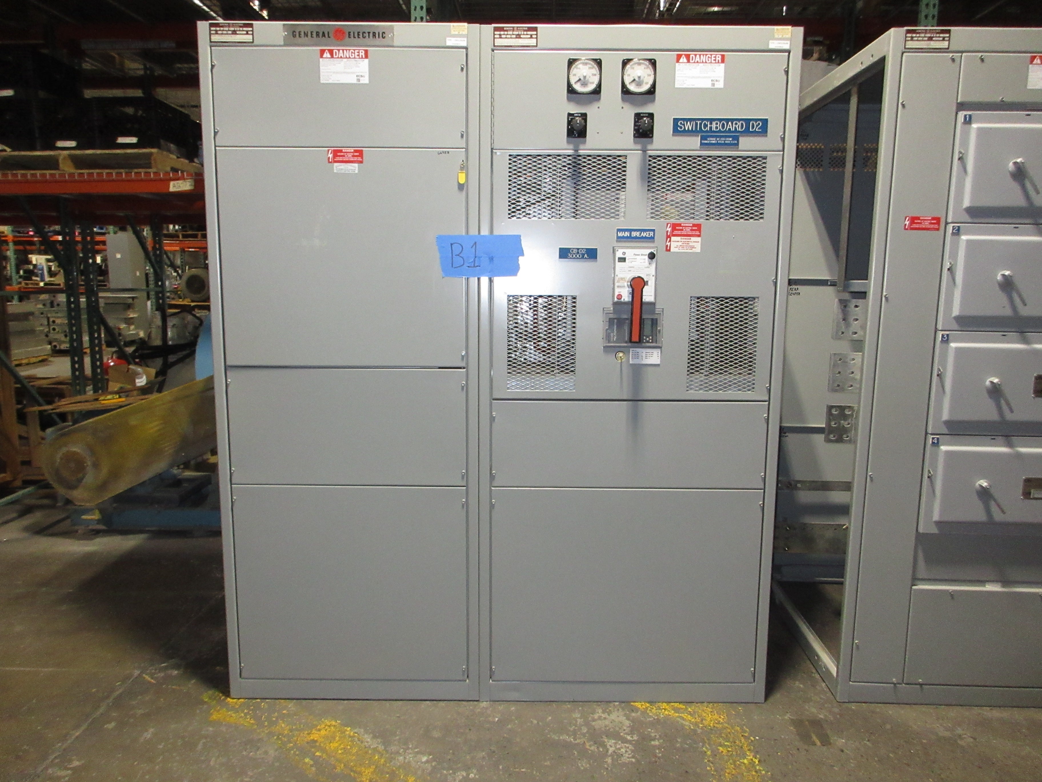 GE 3000A Main Switch Gear Line Up TC3030SS 3000A Main Breaker Used