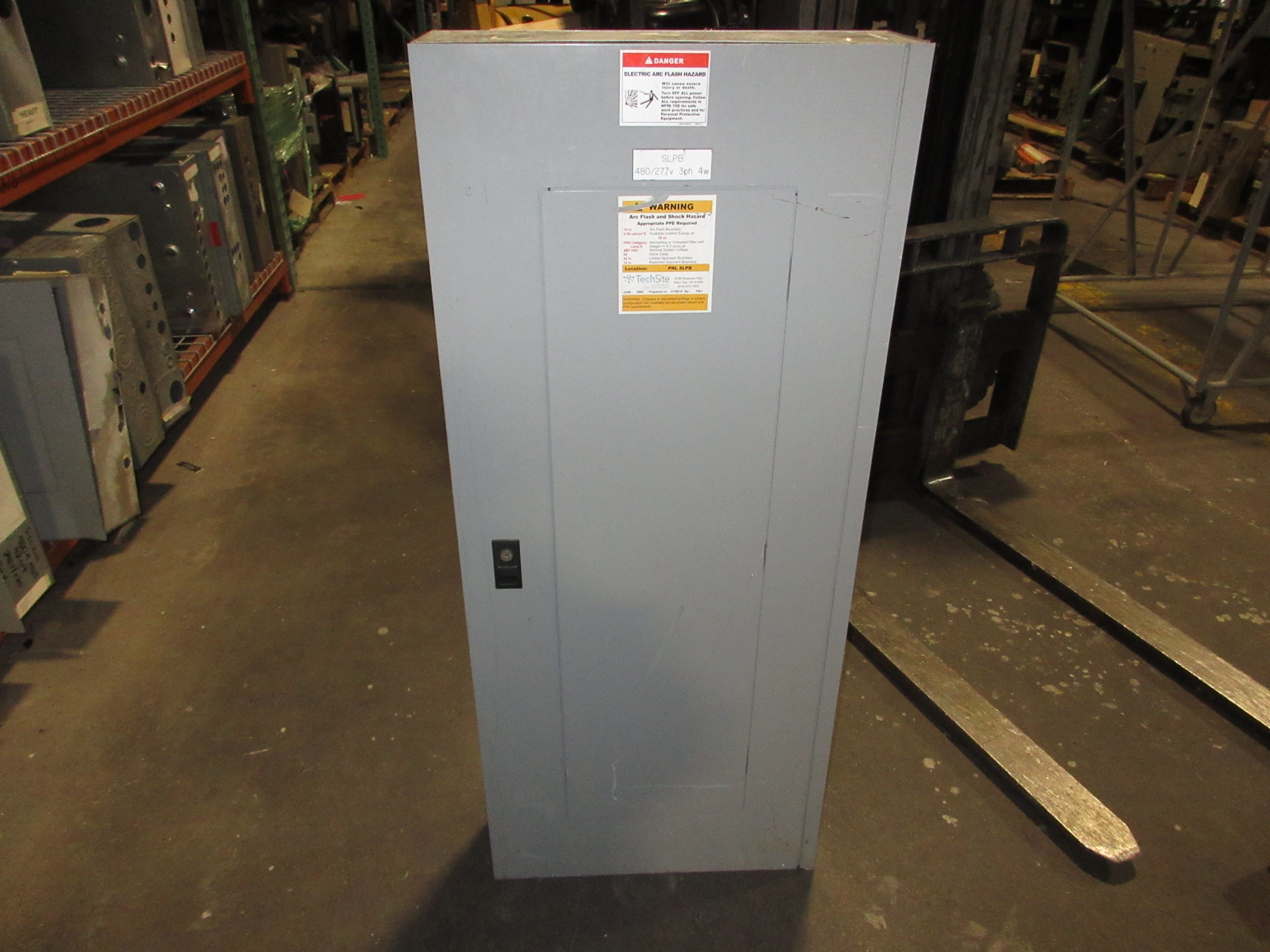 Eaton/Cutler-Hammer Main Breaker Circuit Breaker Panel IC96649G03 480Y/277V Used