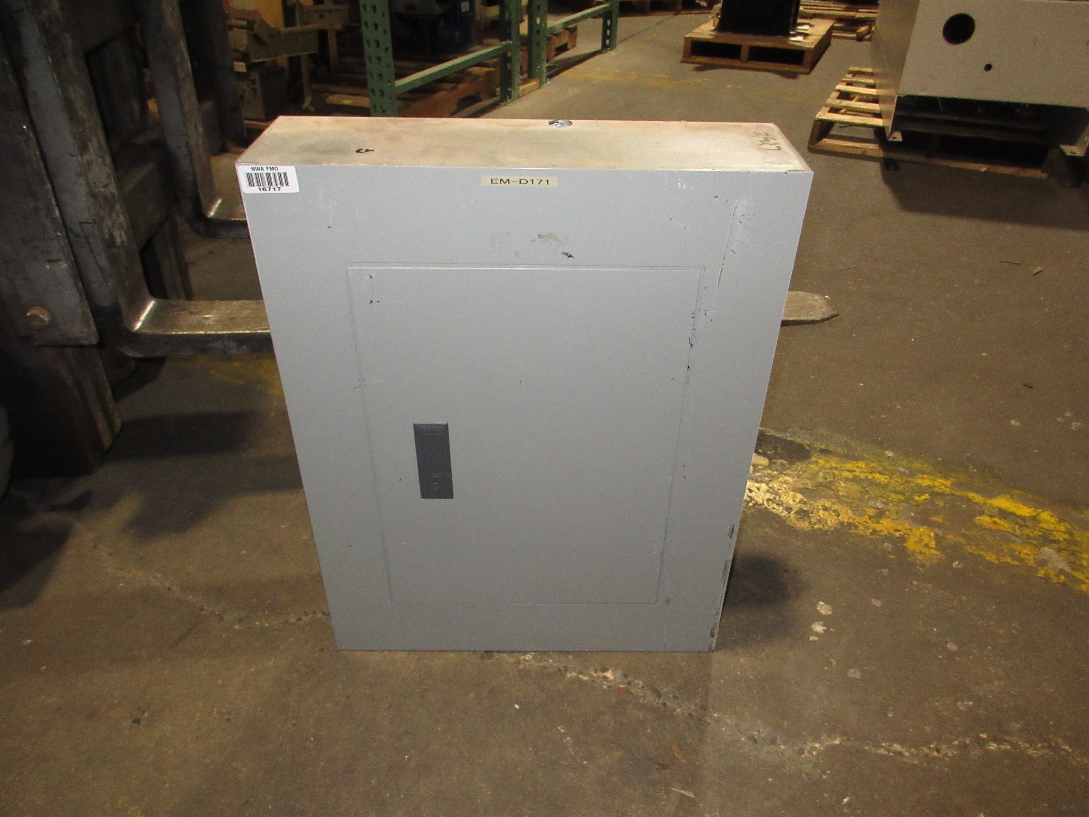 Siemens Main Breaker Circuit Breaker Panel CDP7 100A Max, 60A Main 120/240V 1Ph