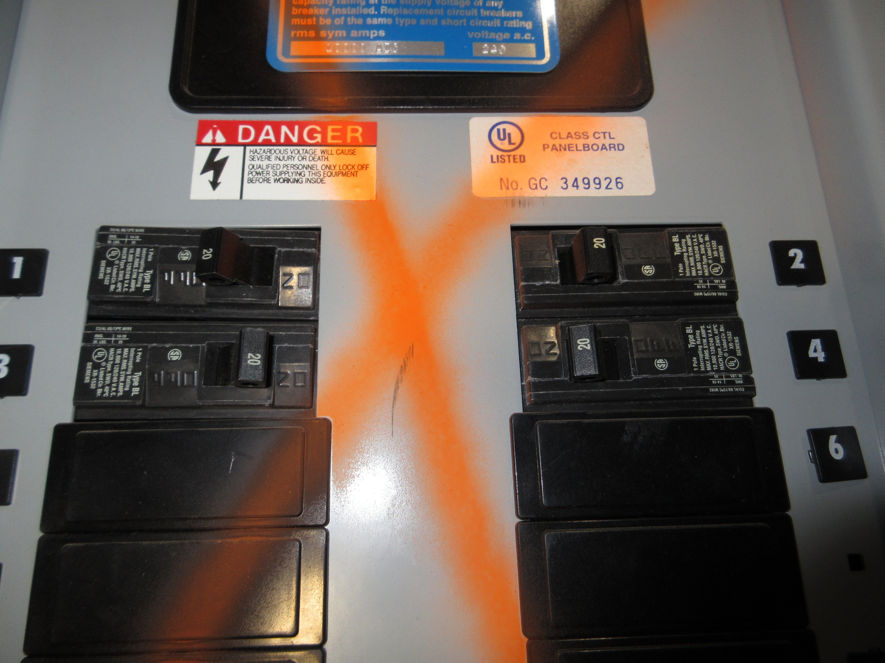 Illinois Switchboard Corporation Main Lug Breaker Panel S1 100A Max 240/120V 1Ph