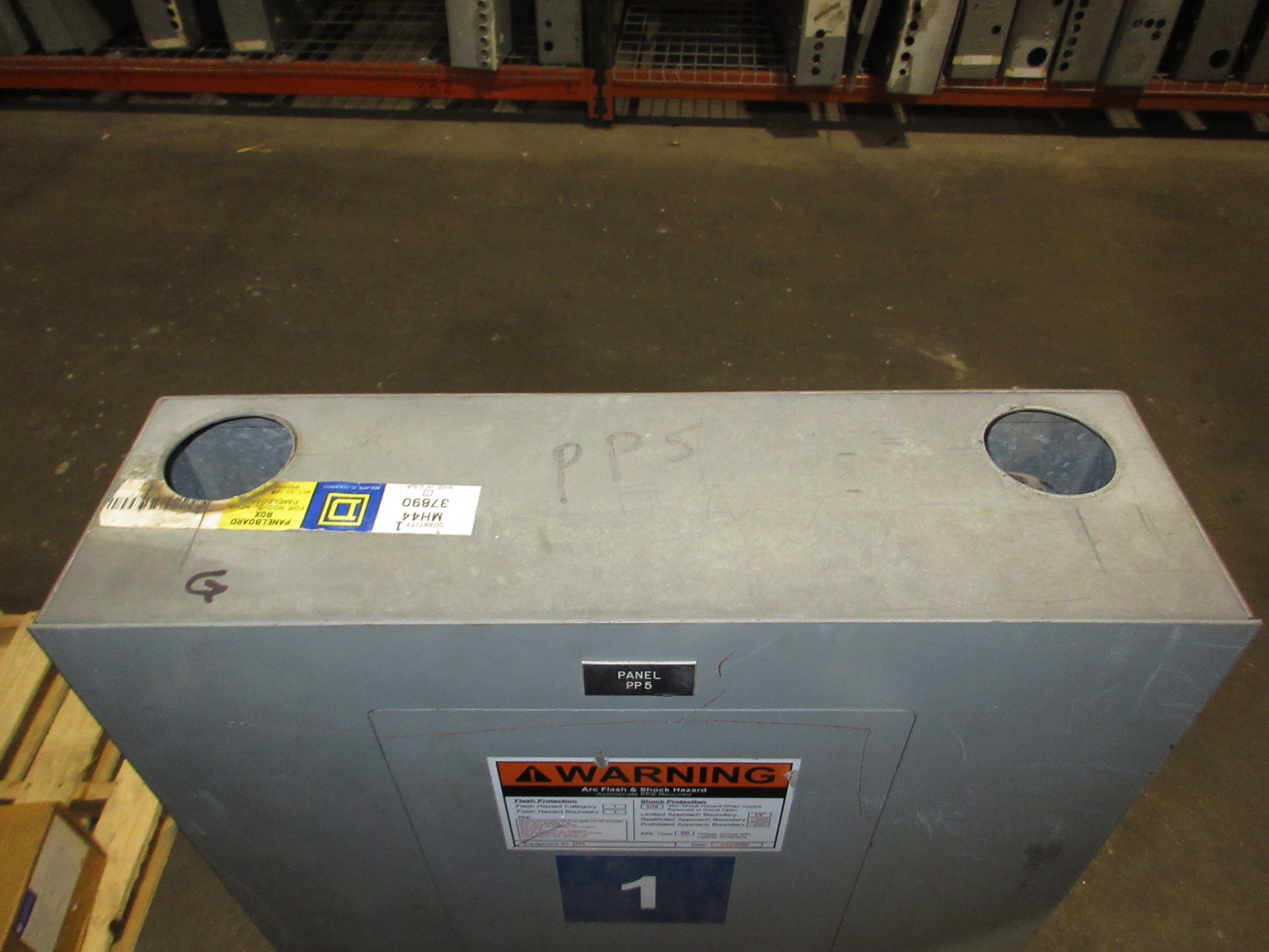 Square D Main Breaker Circuit Breaker Panel NQOD430L225CU 200A Main 208/120V 3Ph