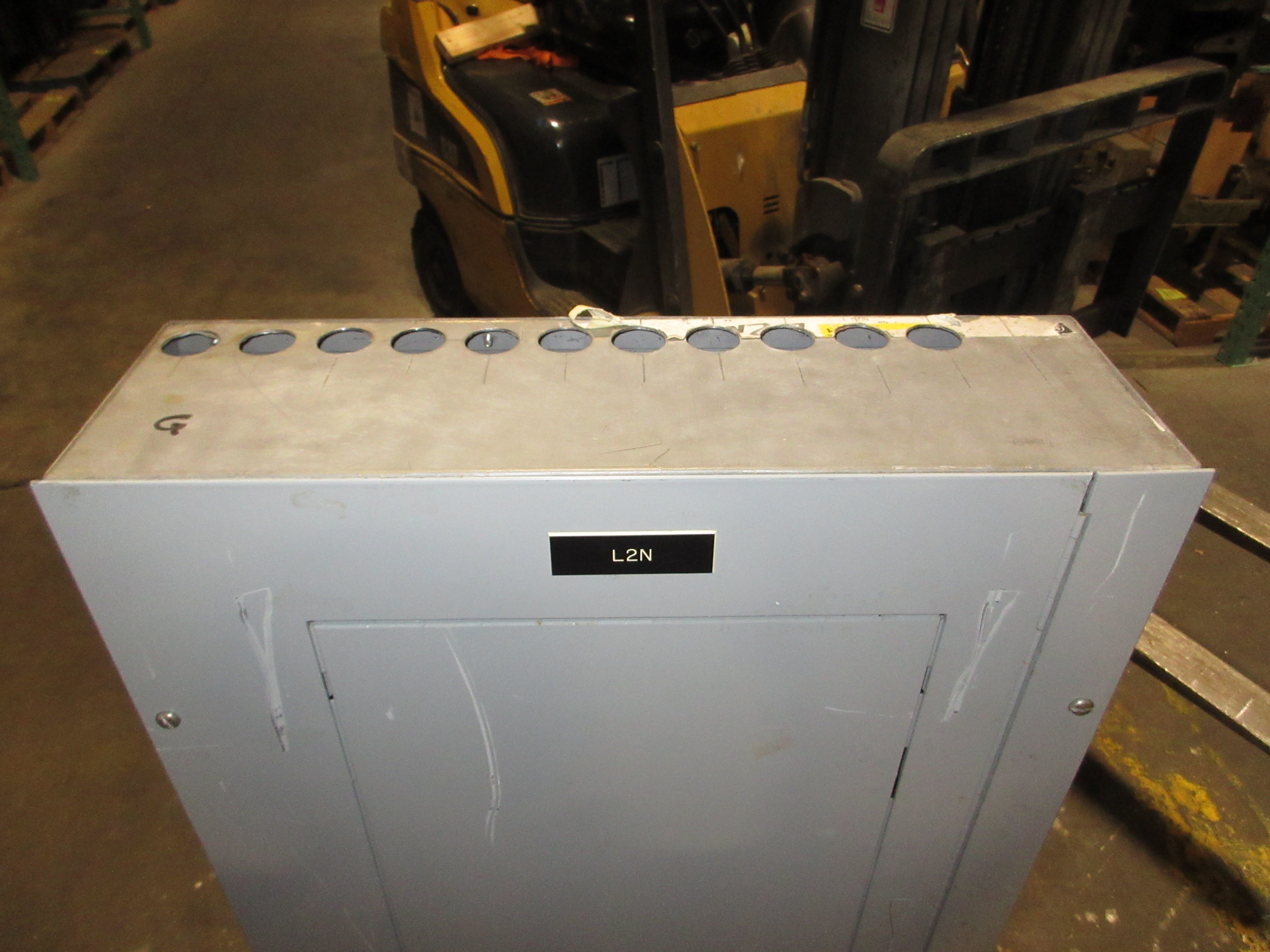 GE Main Lug Breaker Panel AQF3422MBX AXB4P1 225A Max 208/120V 3Ph 4W 42-Slot