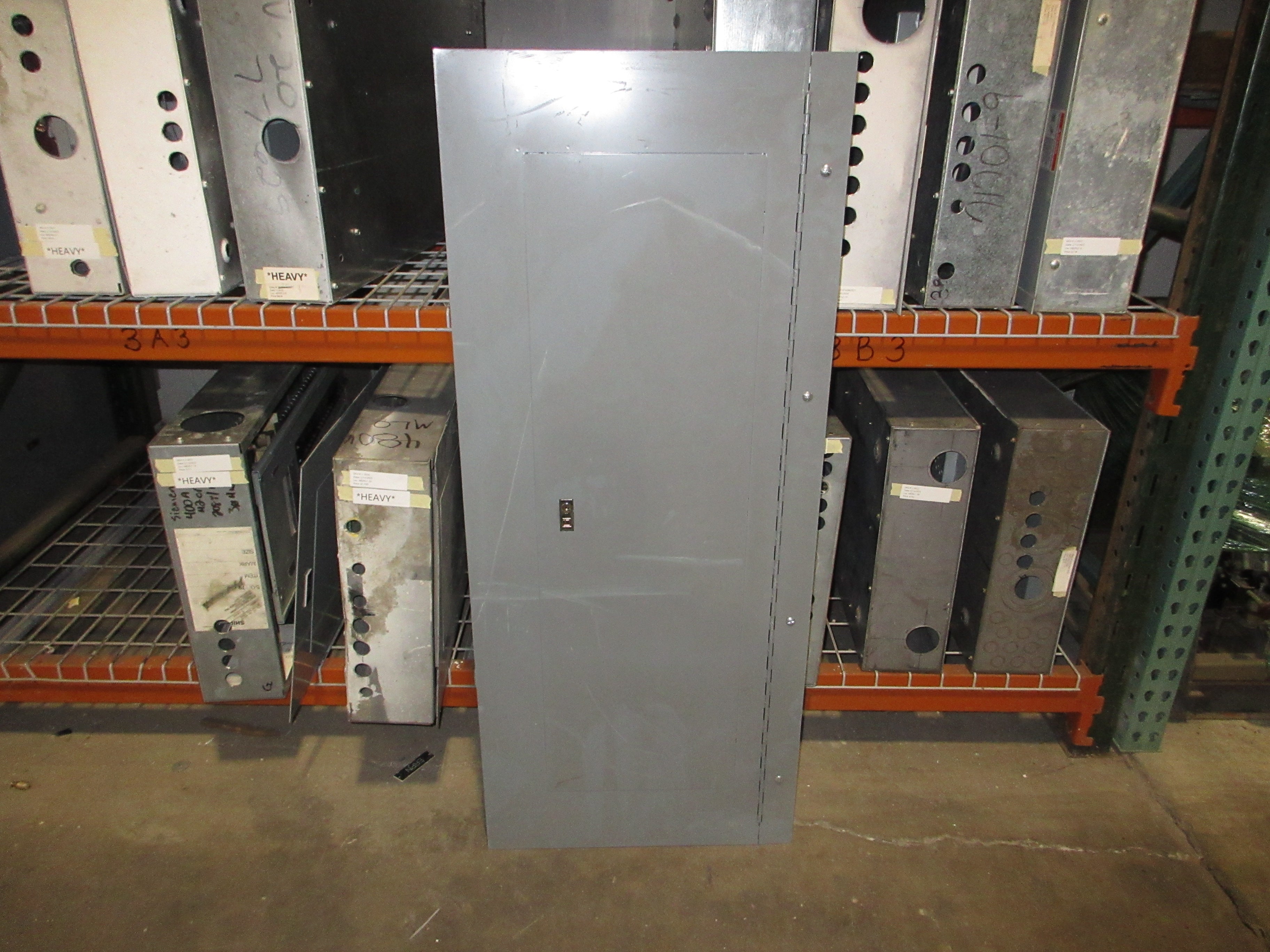 Square D Main Breaker Circuit Breaker Panel 12318101890040001 200A Max 208Y/120V
