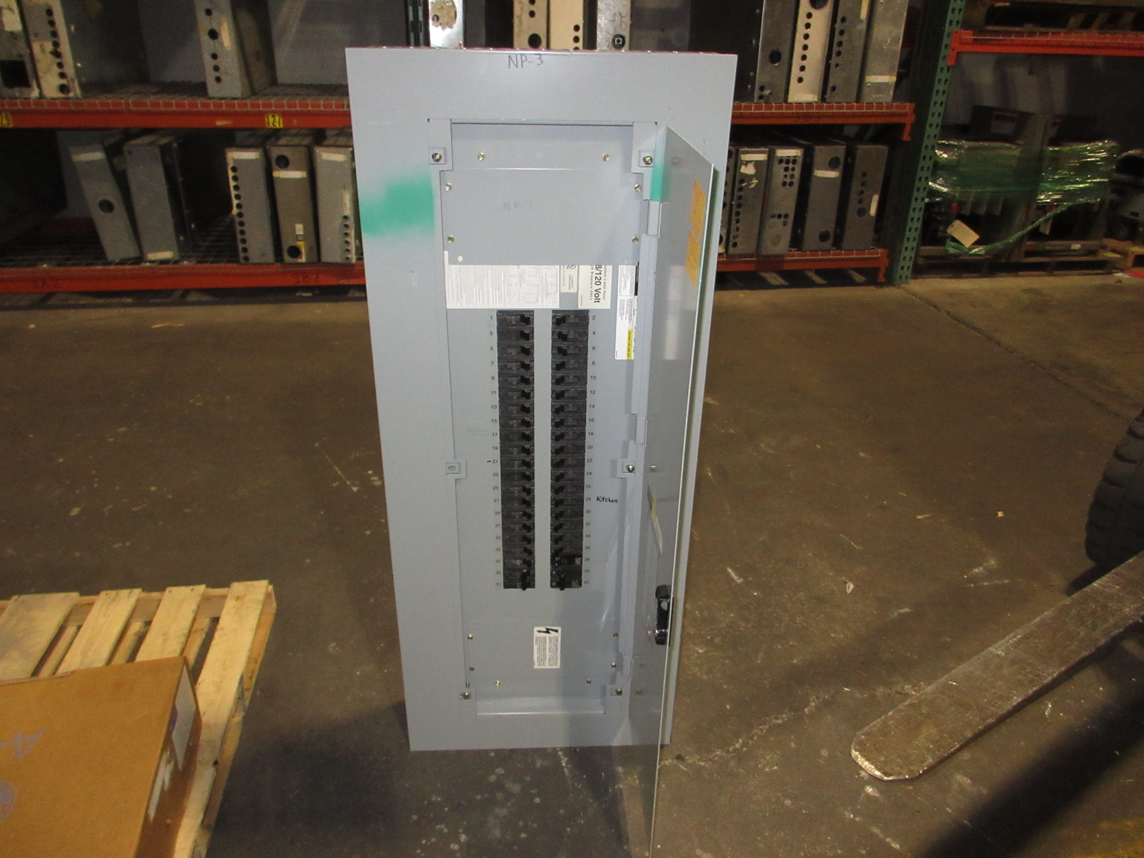 GE Main Lug Breaker Panel AQU3422RCX AXT1 225A Max 208/120V 3Ph 4W 42-Slot Used