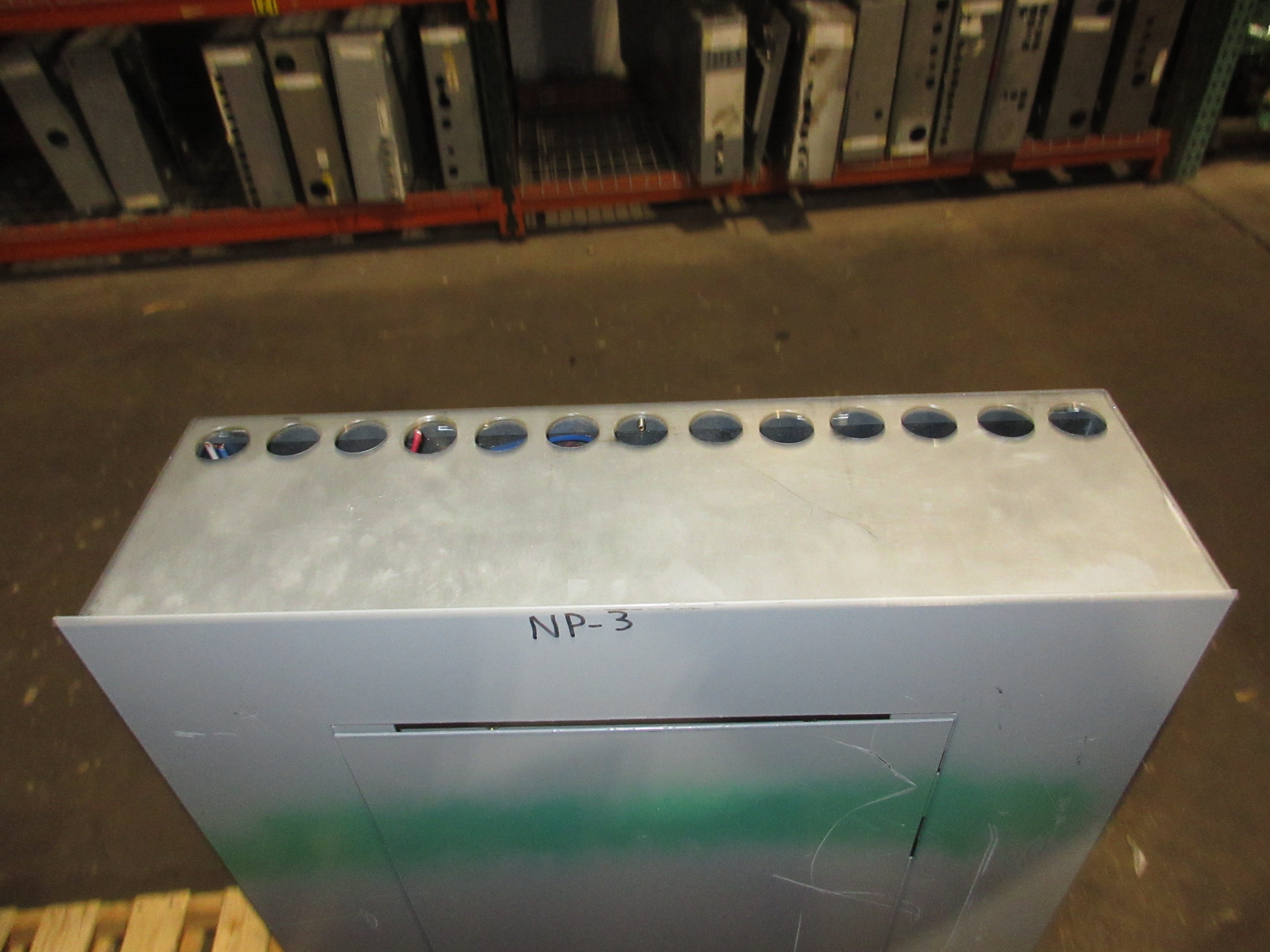 GE Main Lug Breaker Panel AQU3422RCX AXT1 225A Max 208/120V 3Ph 4W 42-Slot Used