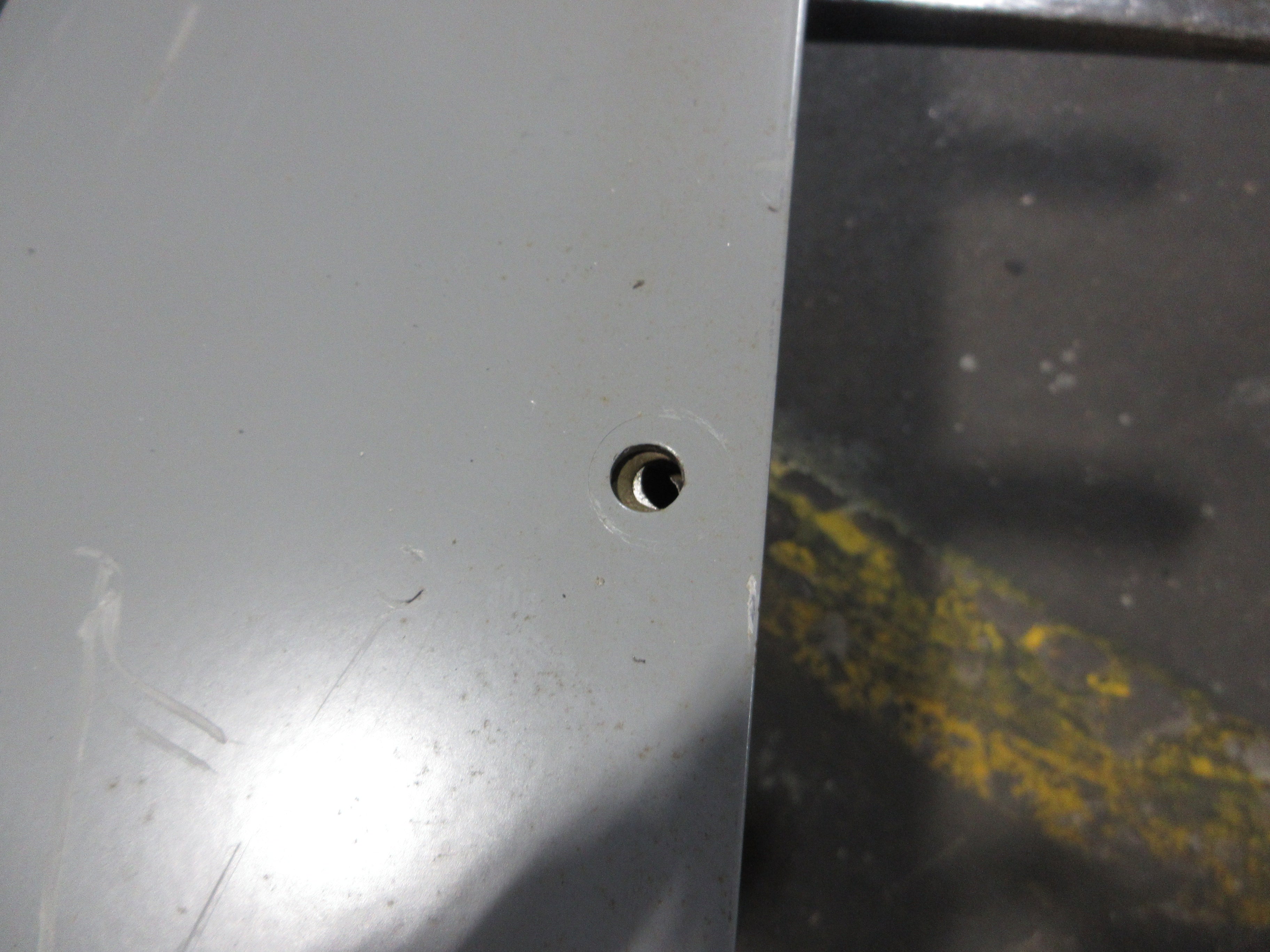 Eaton Main Breaker Circuit Breaker Panel IC96646 100A Max 208Y/120 100A Main 3Ph