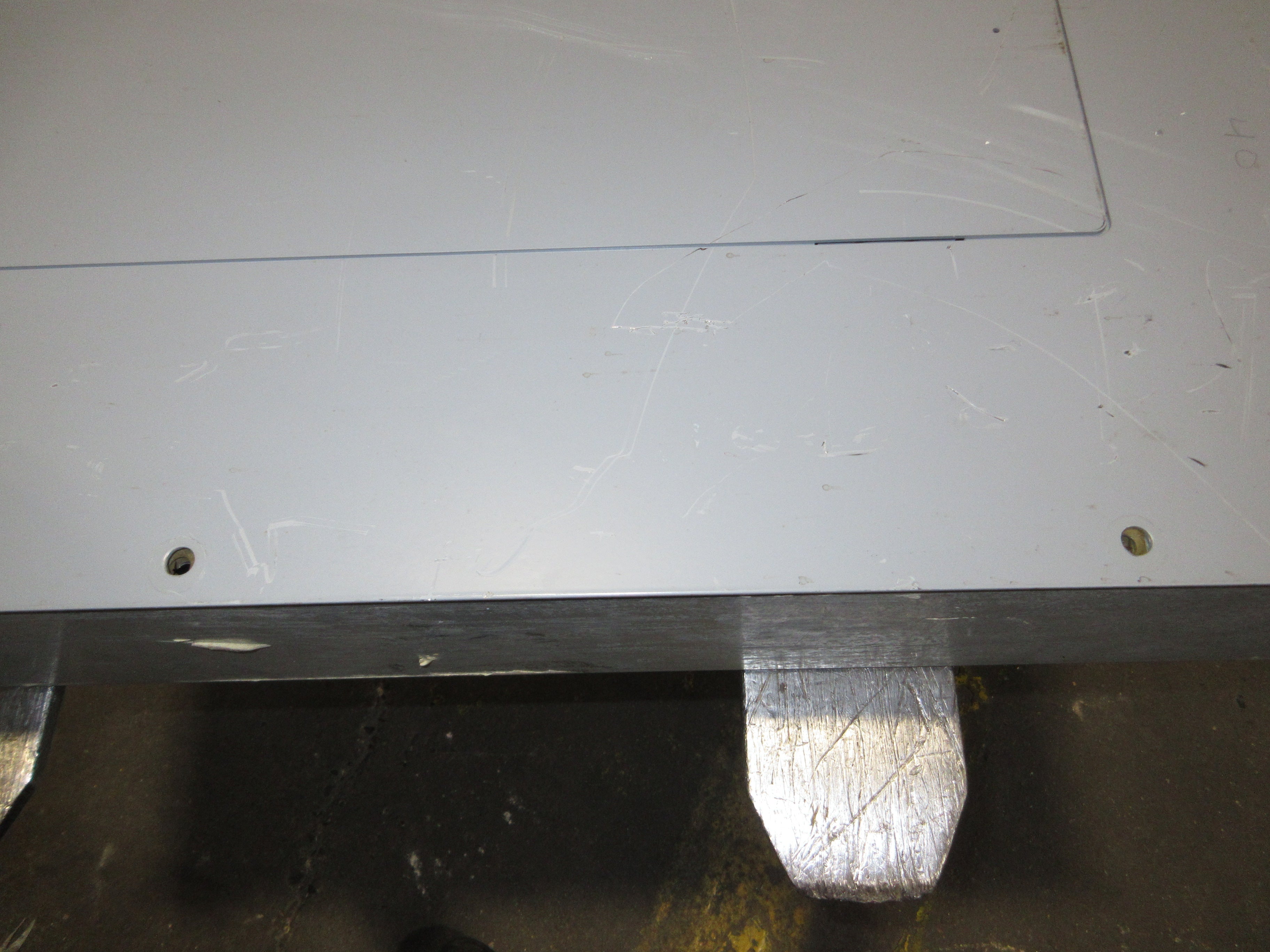 Eaton Main Breaker Circuit Breaker Panel IC96649G02 225A Max 208Y/120 225A Main