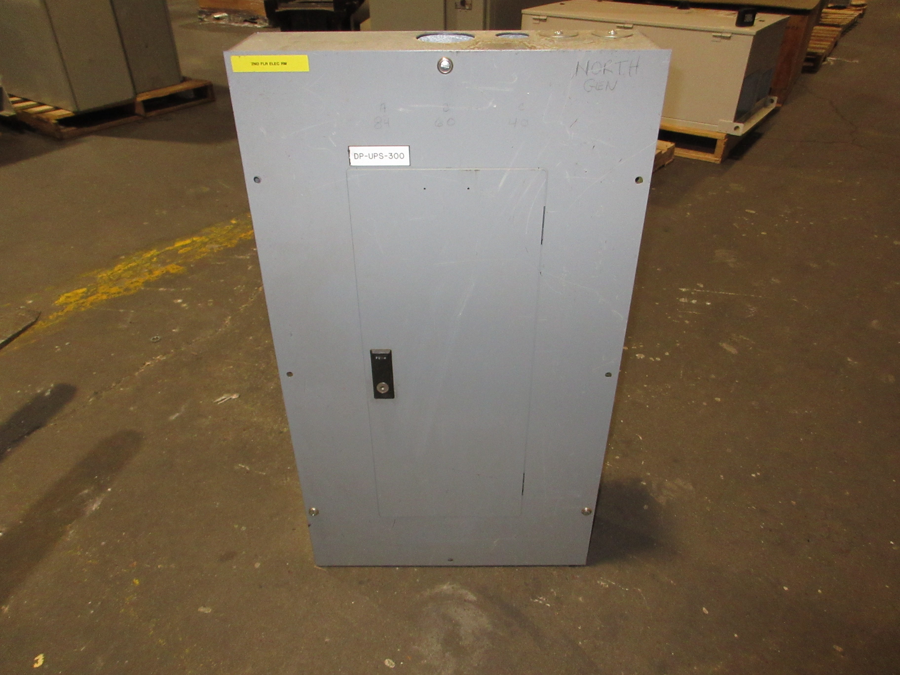 Eaton Main Breaker Circuit Breaker Panel IC96649G02 225A Max 208Y/120 225A Main