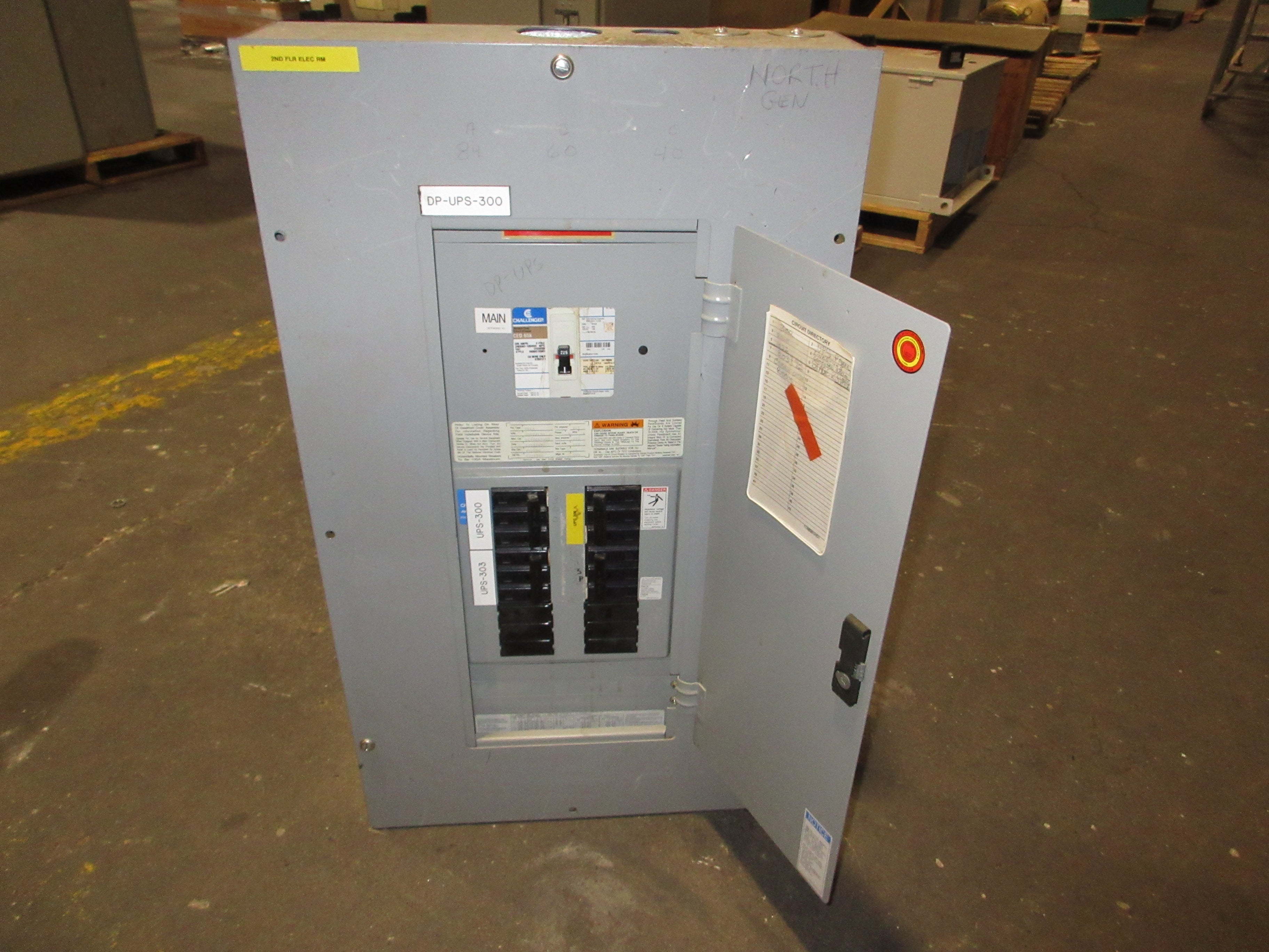 Eaton Main Breaker Circuit Breaker Panel IC96649G02 225A Max 208Y/120 225A Main