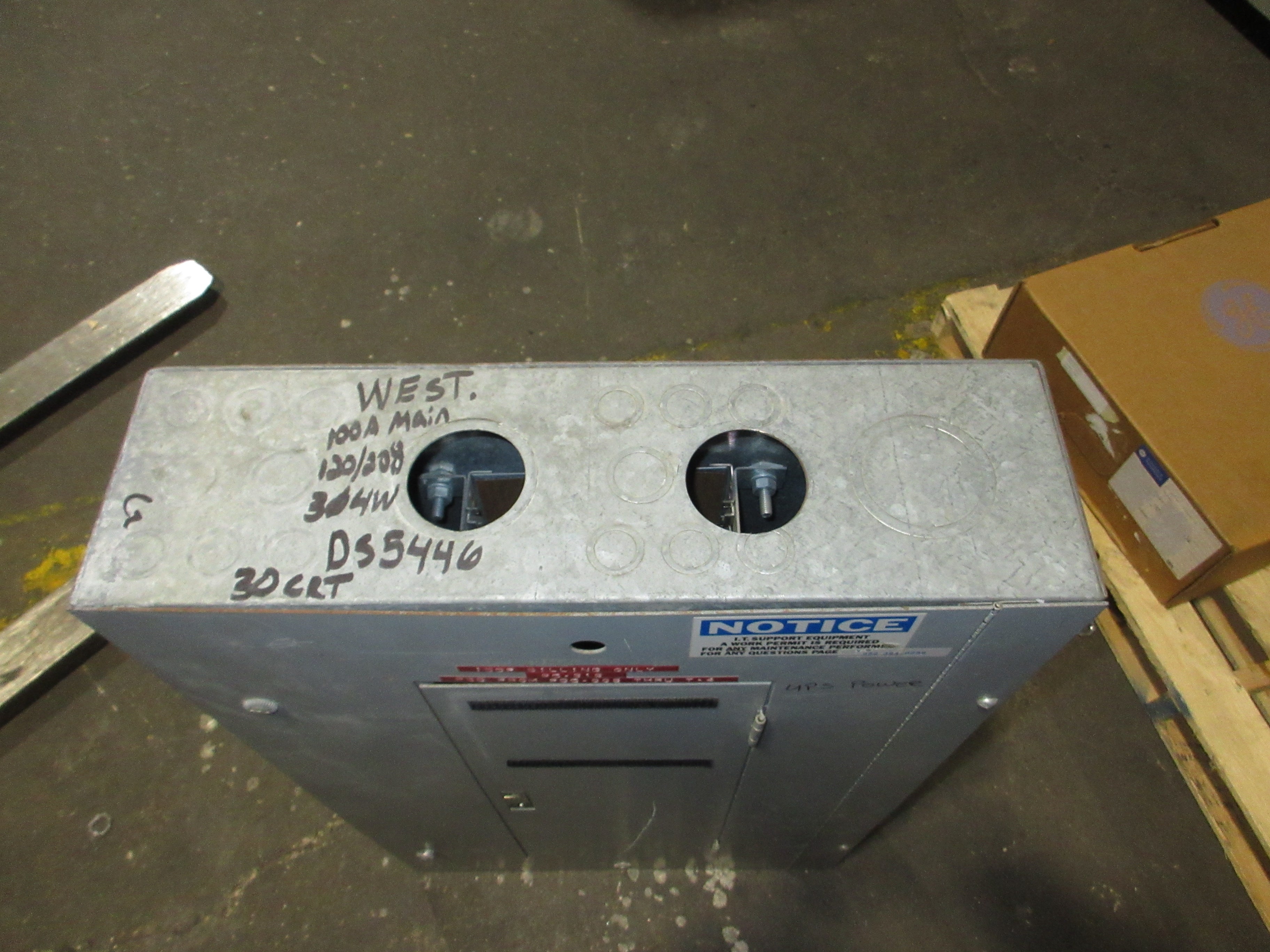 Westinghouse Main Lug Breaker Panel DS5446-10465 100A Max 120/208V 3Ph 4W Used
