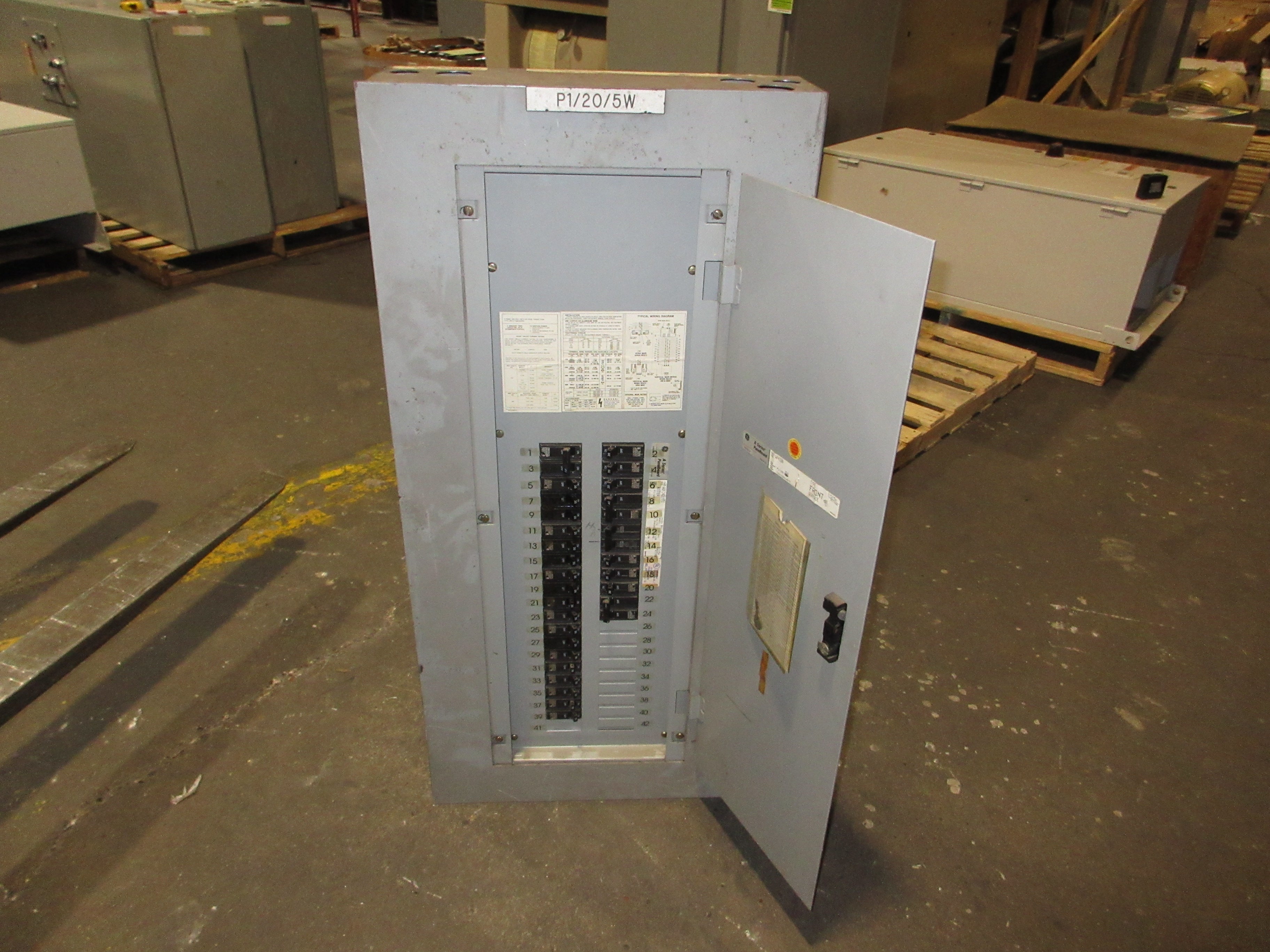 GE Main Lug Breaker Panel AQF3421MTX AXS5B4 125A Max 208Y/120V 3Ph 4W 42-Slot